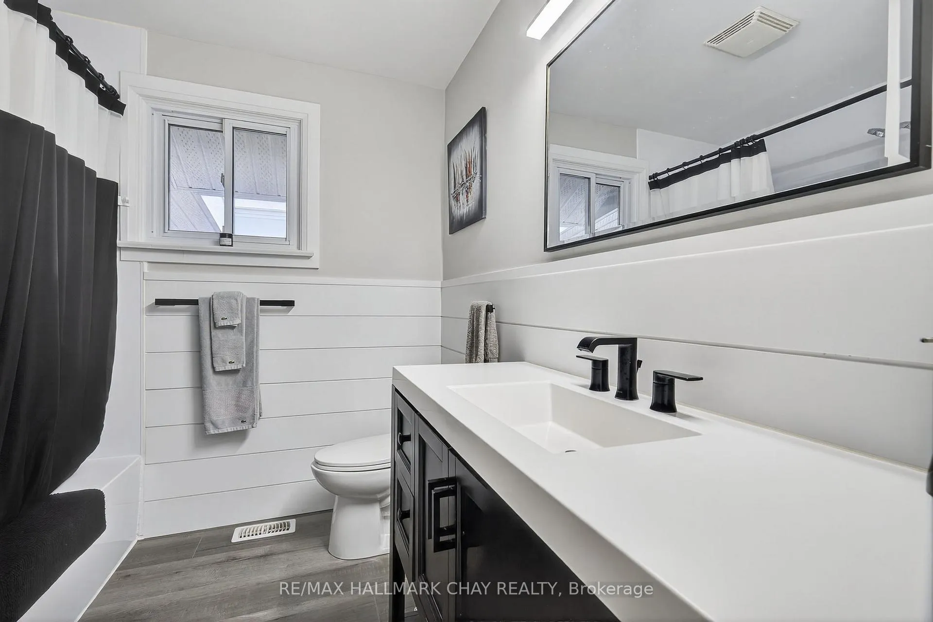 Photo 7 of 64 Marion Crescent, Barrie, Wellington — HOMEH