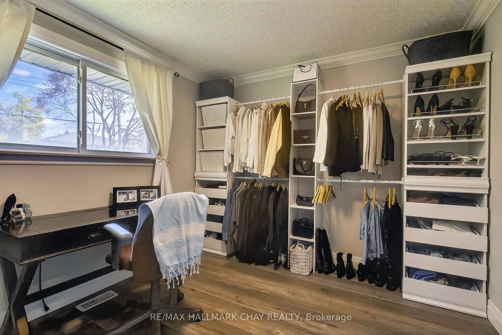 Photo 8 of 64 Marion Crescent, Barrie, Wellington — HOMEH
