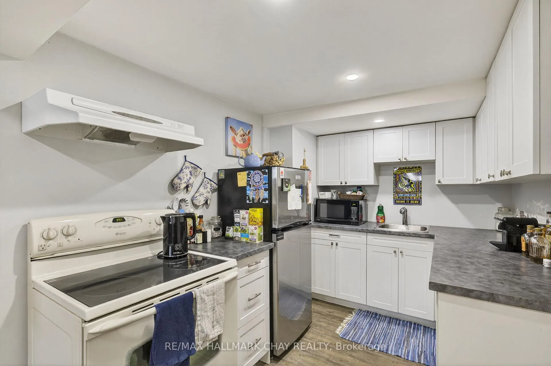 Photo 17 of 64 Marion Crescent, Barrie, Wellington — HOMEH
