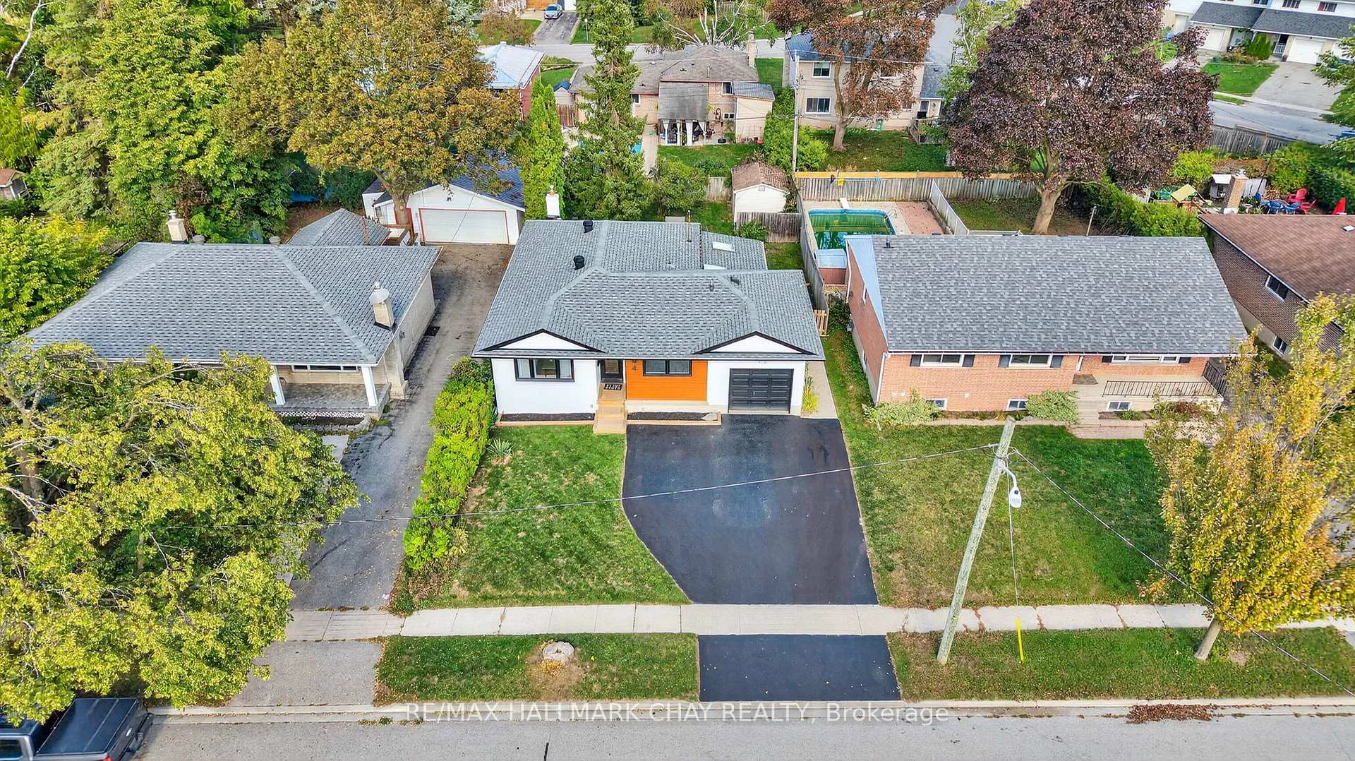 Photo 21 of 64 Marion Crescent, Barrie, Wellington — HOMEH