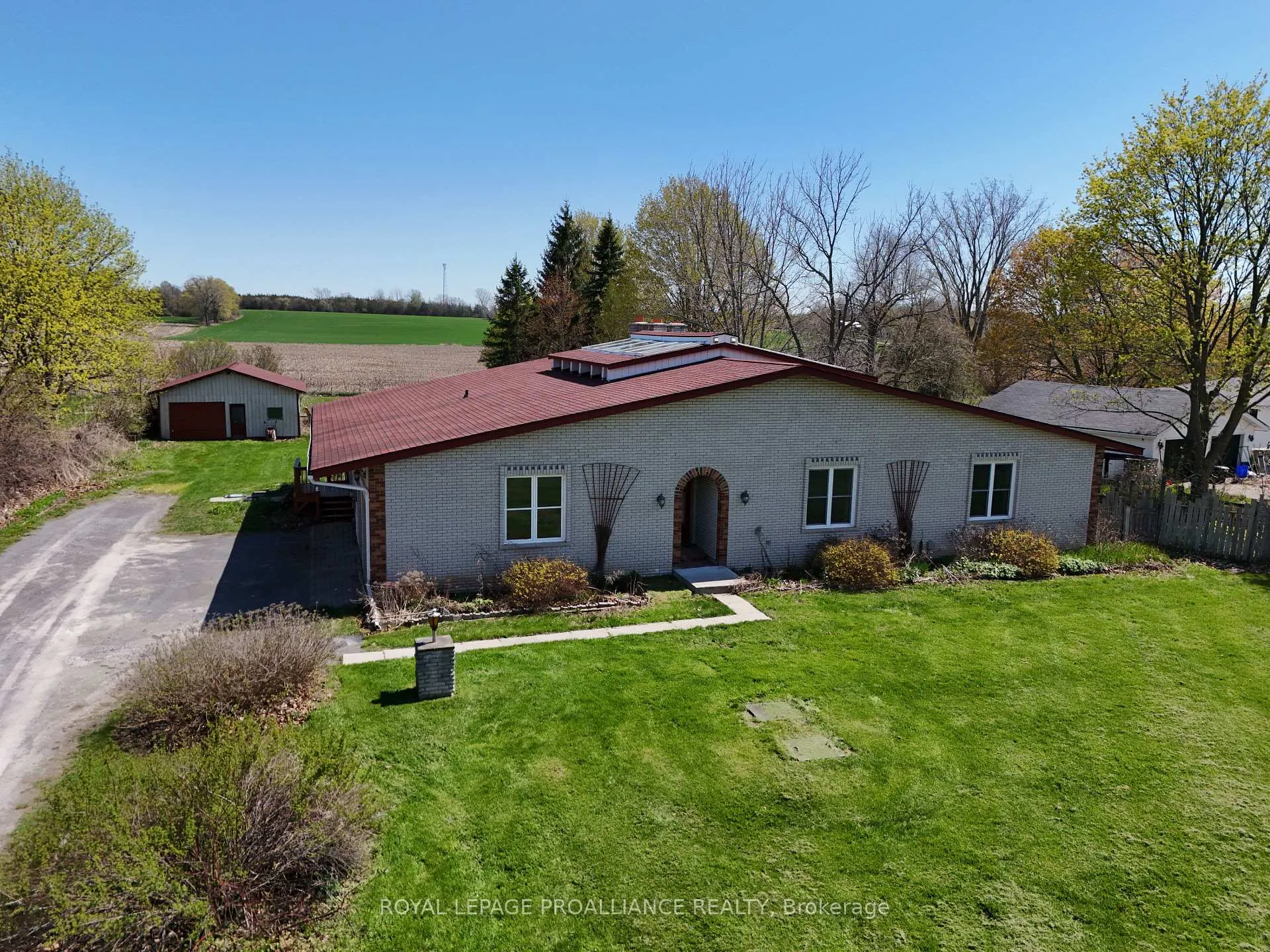 Photo 3 of 138 Massassauga Road, Prince Edward County, Ameliasburg Ward — HOMEH