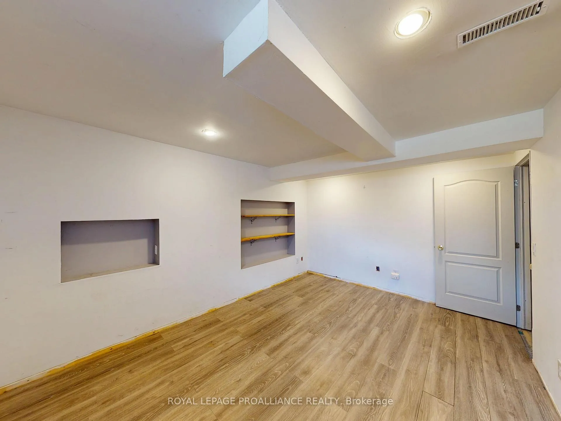 Photo 30 of 138 Massassauga Road, Prince Edward County, Ameliasburg Ward — HOMEH