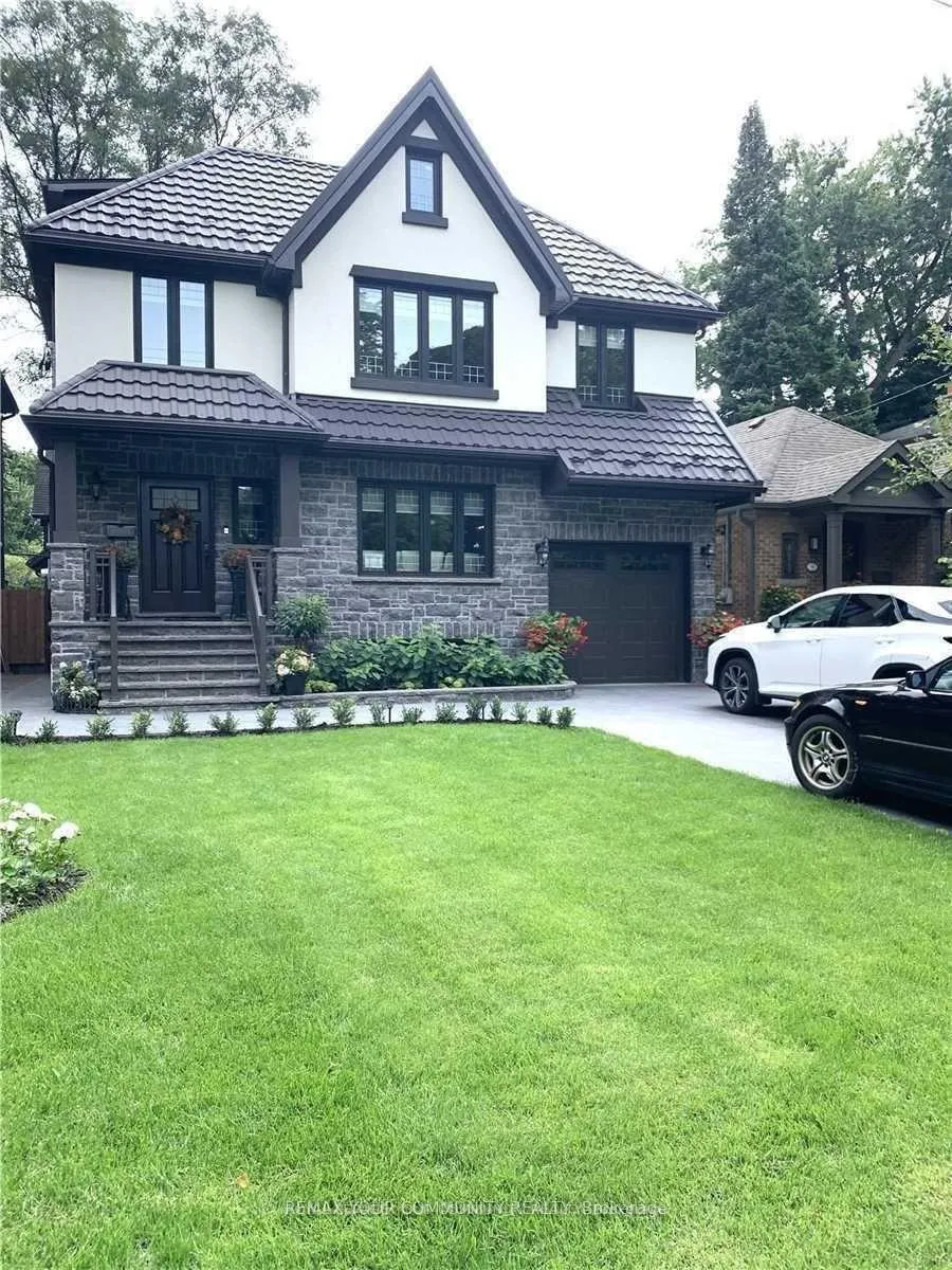 Photo 3 of 7 Van Dusen Boulevard, Etobicoke, Stonegate-Queensway — HOMEH