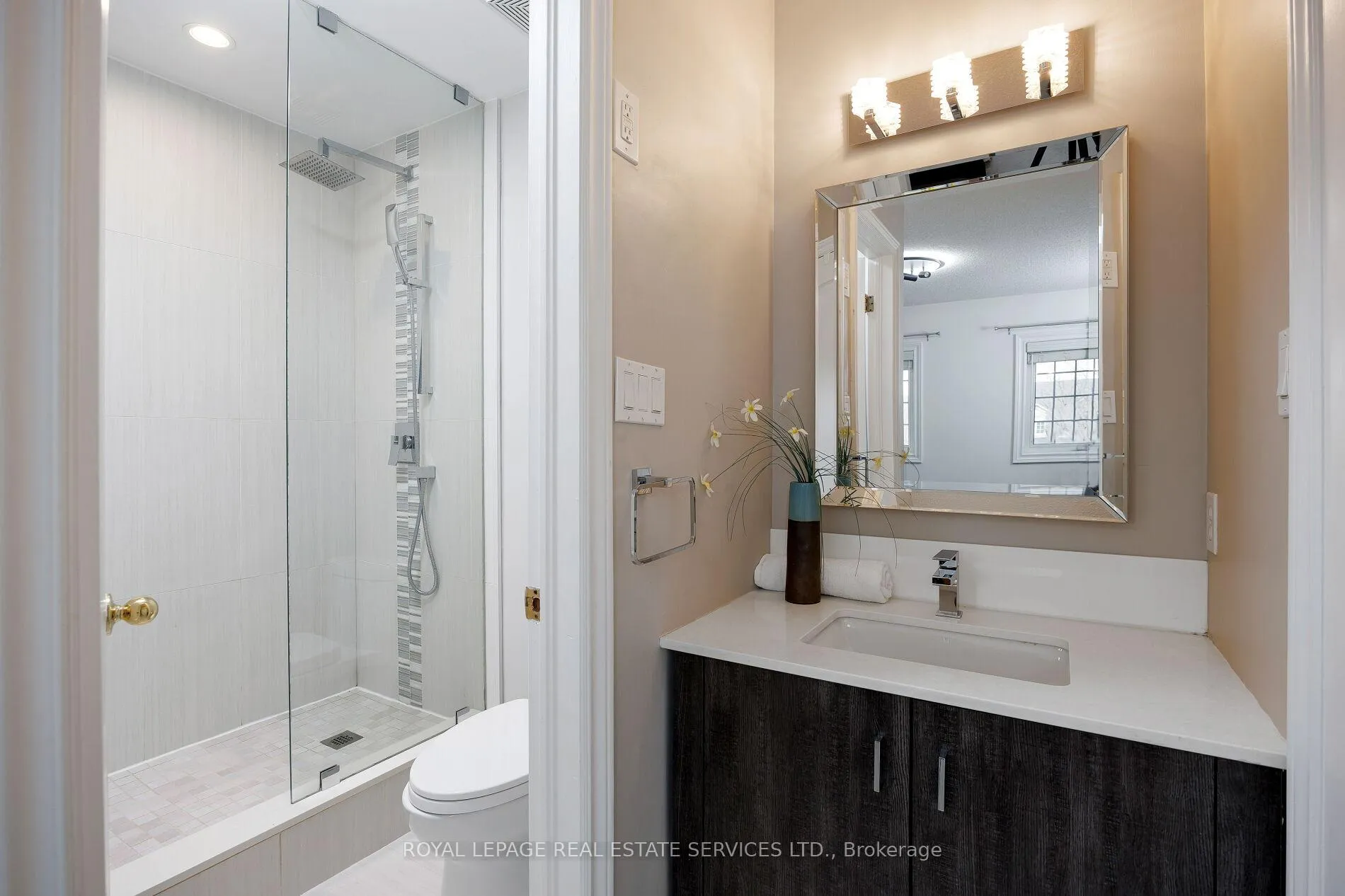 Photo 30 of 1061 Summit Ridge Drive, Oakville, West Oak Trails — HOMEH