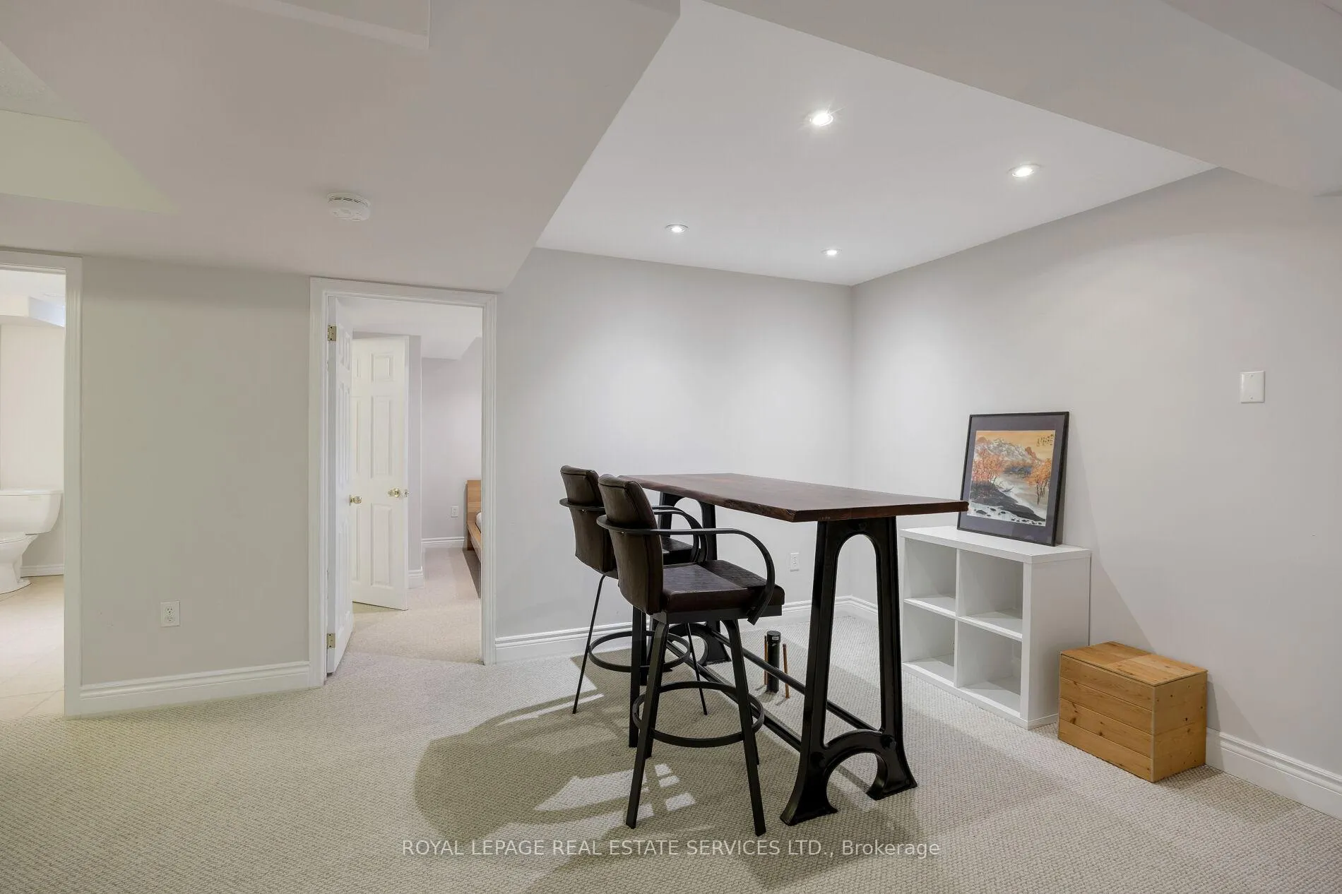 Photo 33 of 1061 Summit Ridge Drive, Oakville, West Oak Trails — HOMEH