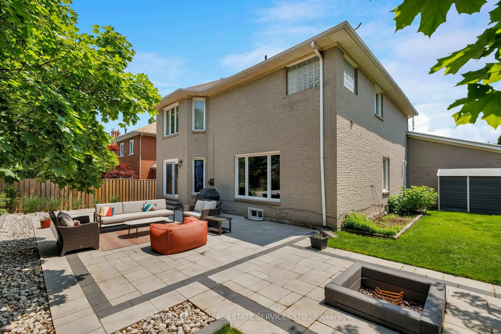 Photo 40 of 1061 Summit Ridge Drive, Oakville, West Oak Trails — HOMEH