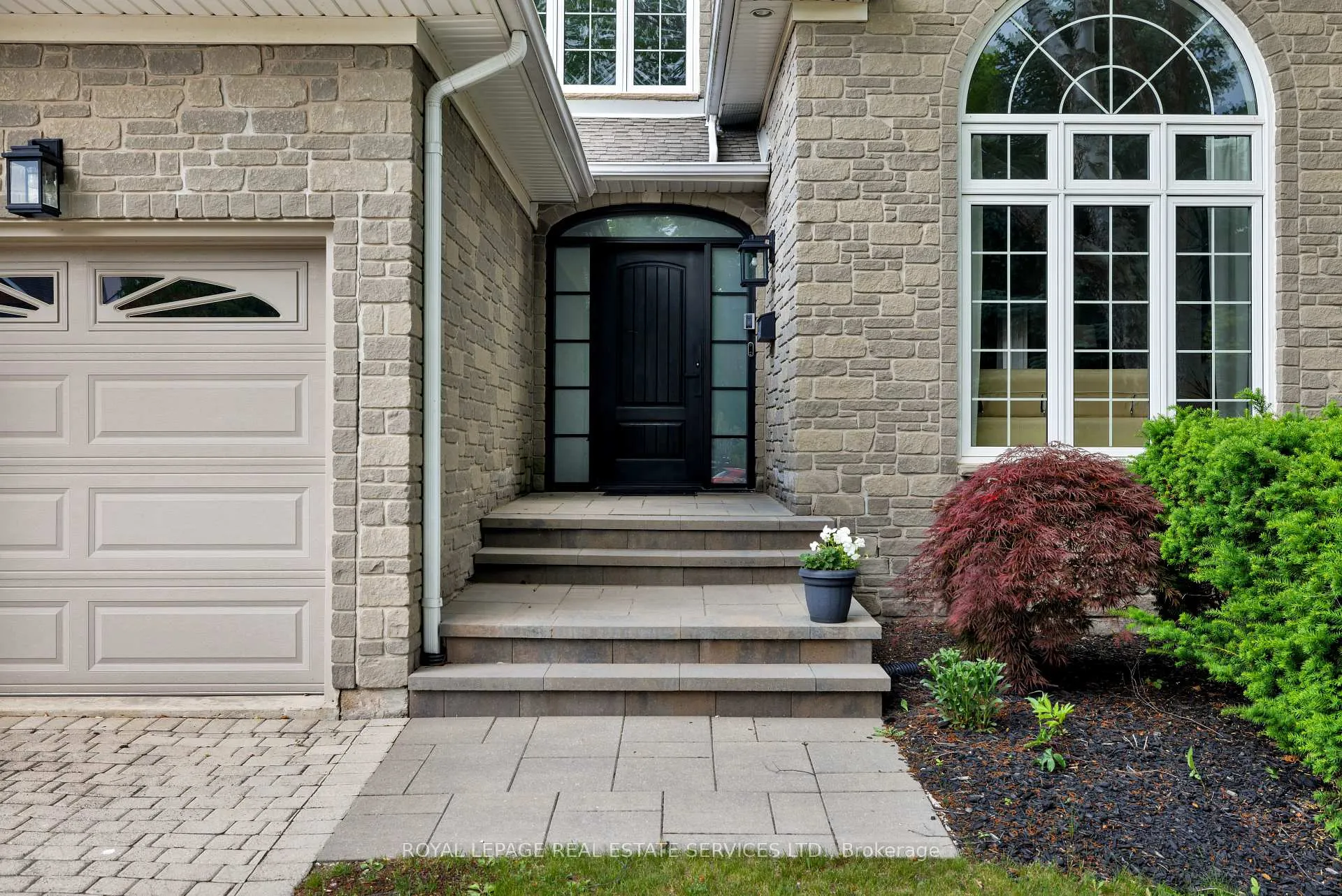 Photo 42 of 1061 Summit Ridge Drive, Oakville, West Oak Trails — HOMEH