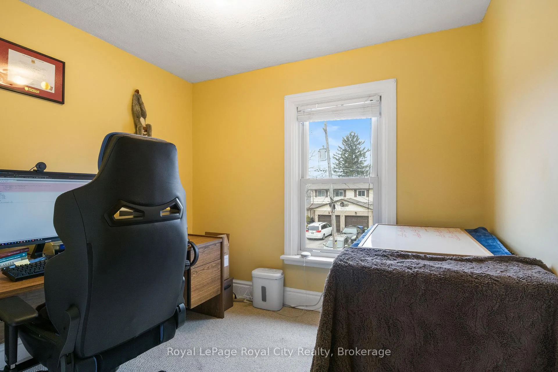 Photo 10 of 20 Crimea Street, Guelph, Junction/Onward Willow — HOMEH