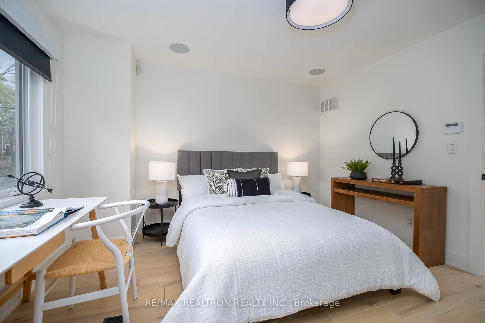 Photo 15 of 16 Peveril Hill N, Toronto, Humewood-Cedarvale — HOMEH