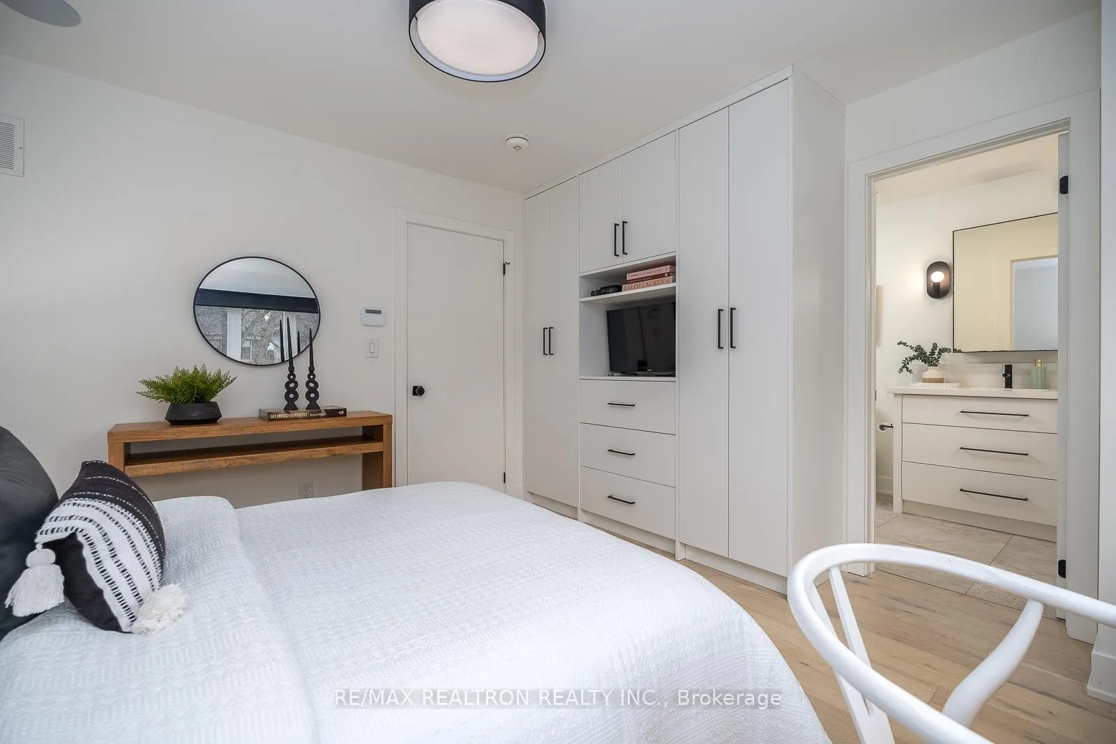 Photo 16 of 16 Peveril Hill N, Toronto, Humewood-Cedarvale — HOMEH