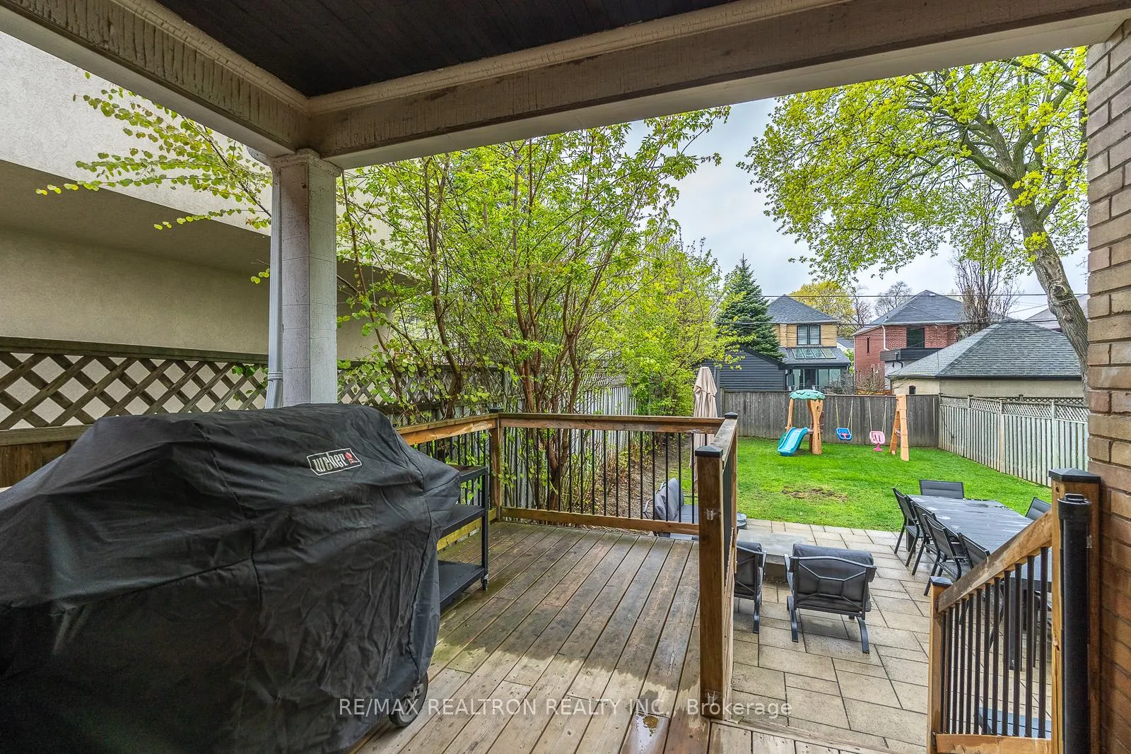 Photo 34 of 16 Peveril Hill N, Toronto, Humewood-Cedarvale — HOMEH