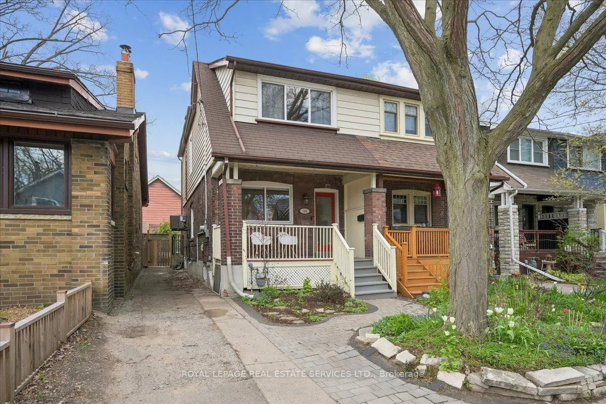 Photo 4 of 104 Oakcrest Avenue, Toronto, East End-Danforth — HOMEH