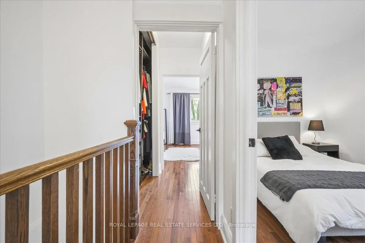 Photo 27 of 104 Oakcrest Avenue, Toronto, East End-Danforth — HOMEH