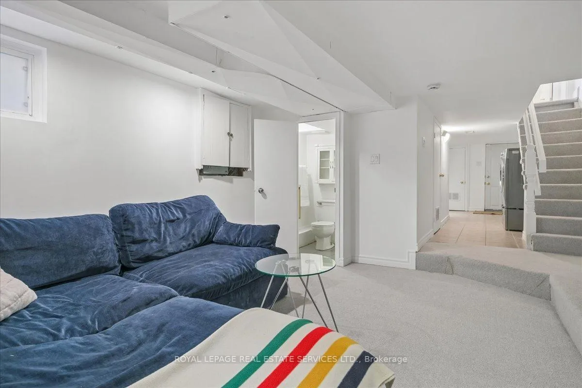 Photo 31 of 104 Oakcrest Avenue, Toronto, East End-Danforth — HOMEH