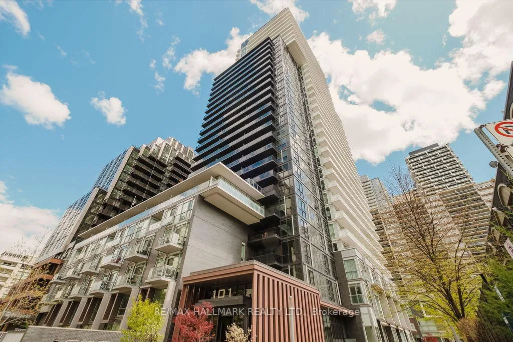 Front of Unit 3005, 101 Erskine Avenue