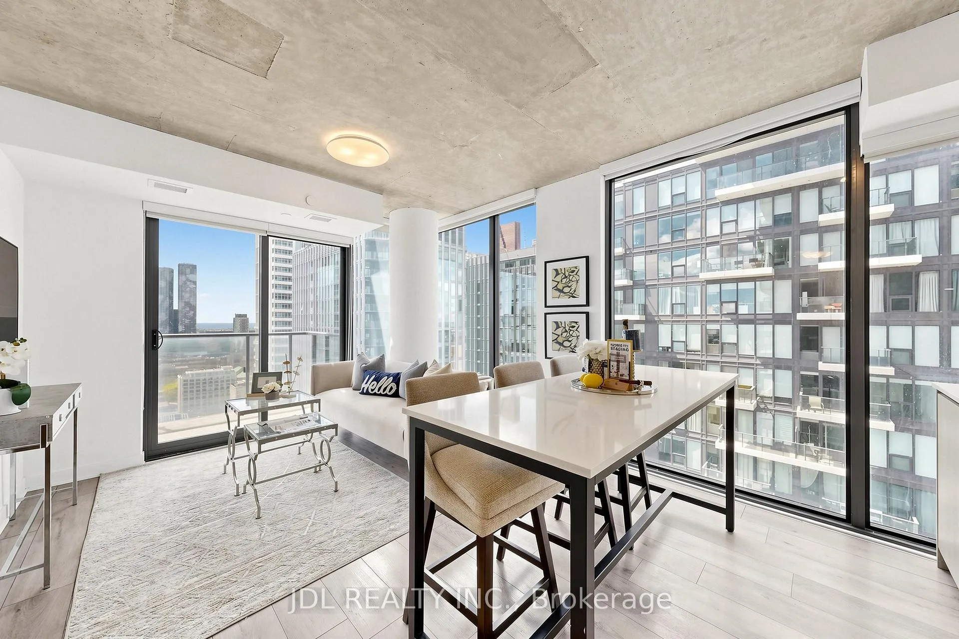 Photo 5 of Unit 2502, 47 Mutual Street, Toronto, Church-Yonge Corridor — HOMEH