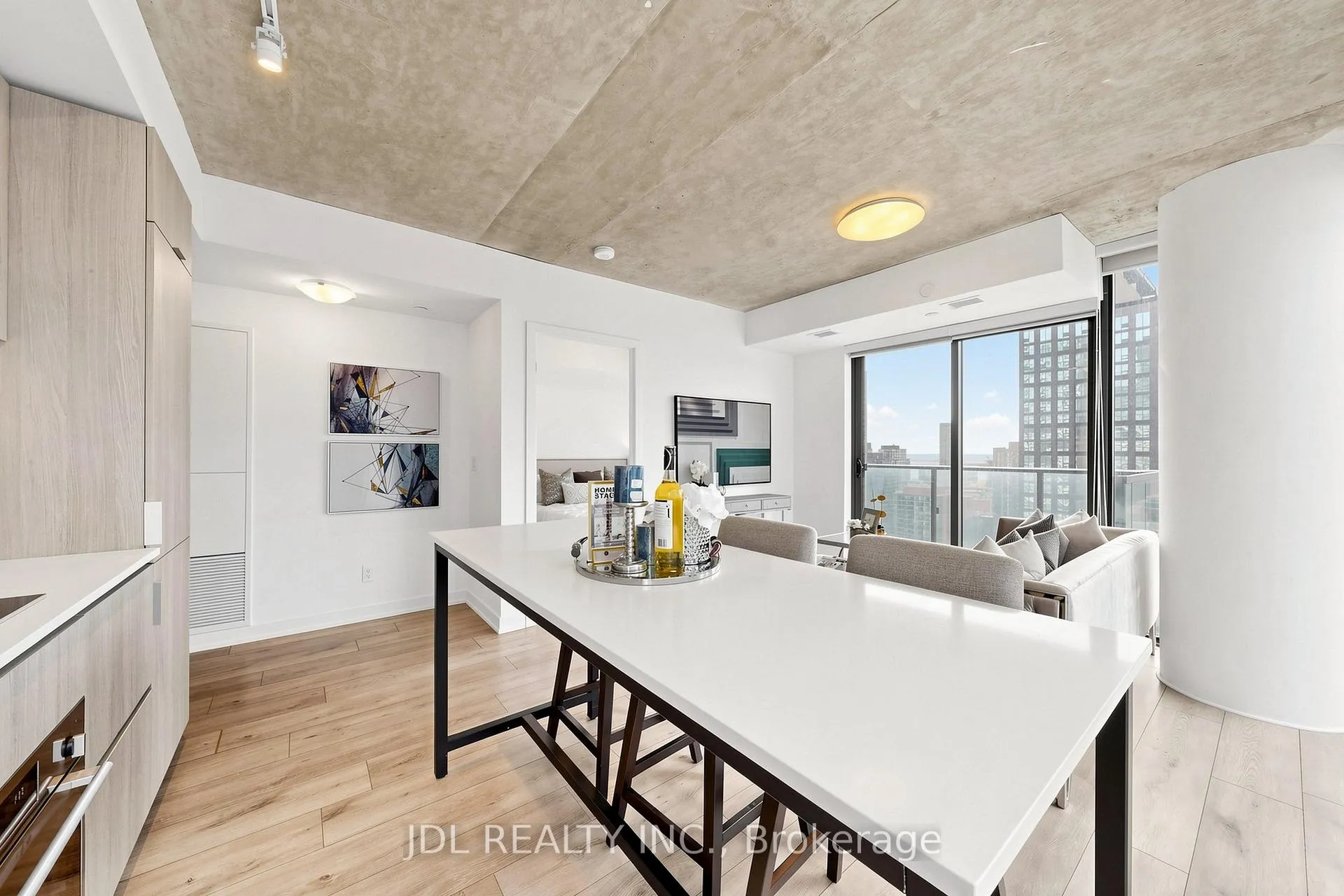 Photo 6 of Unit 2502, 47 Mutual Street, Toronto, Church-Yonge Corridor — HOMEH