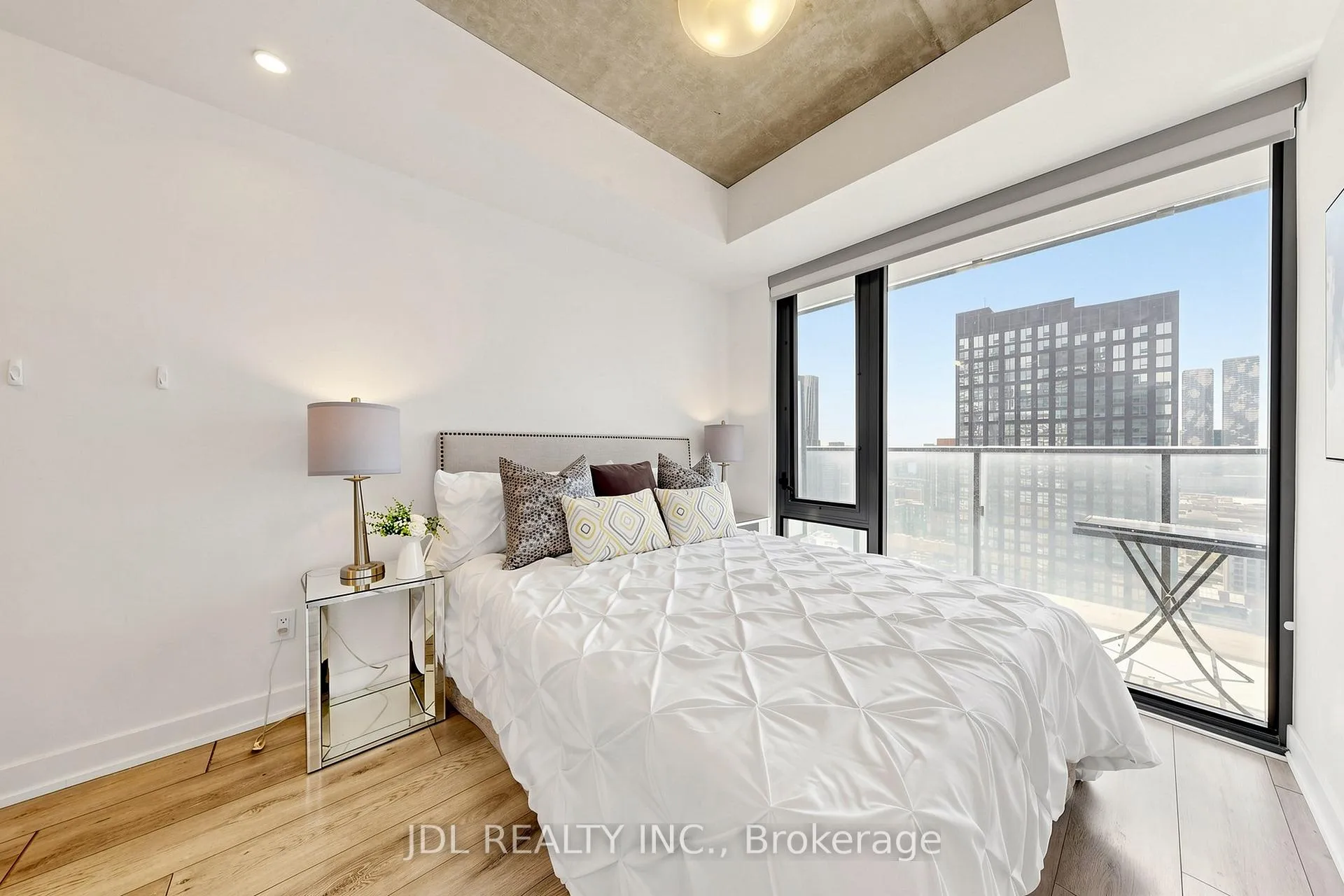 Photo 7 of Unit 2502, 47 Mutual Street, Toronto, Church-Yonge Corridor — HOMEH