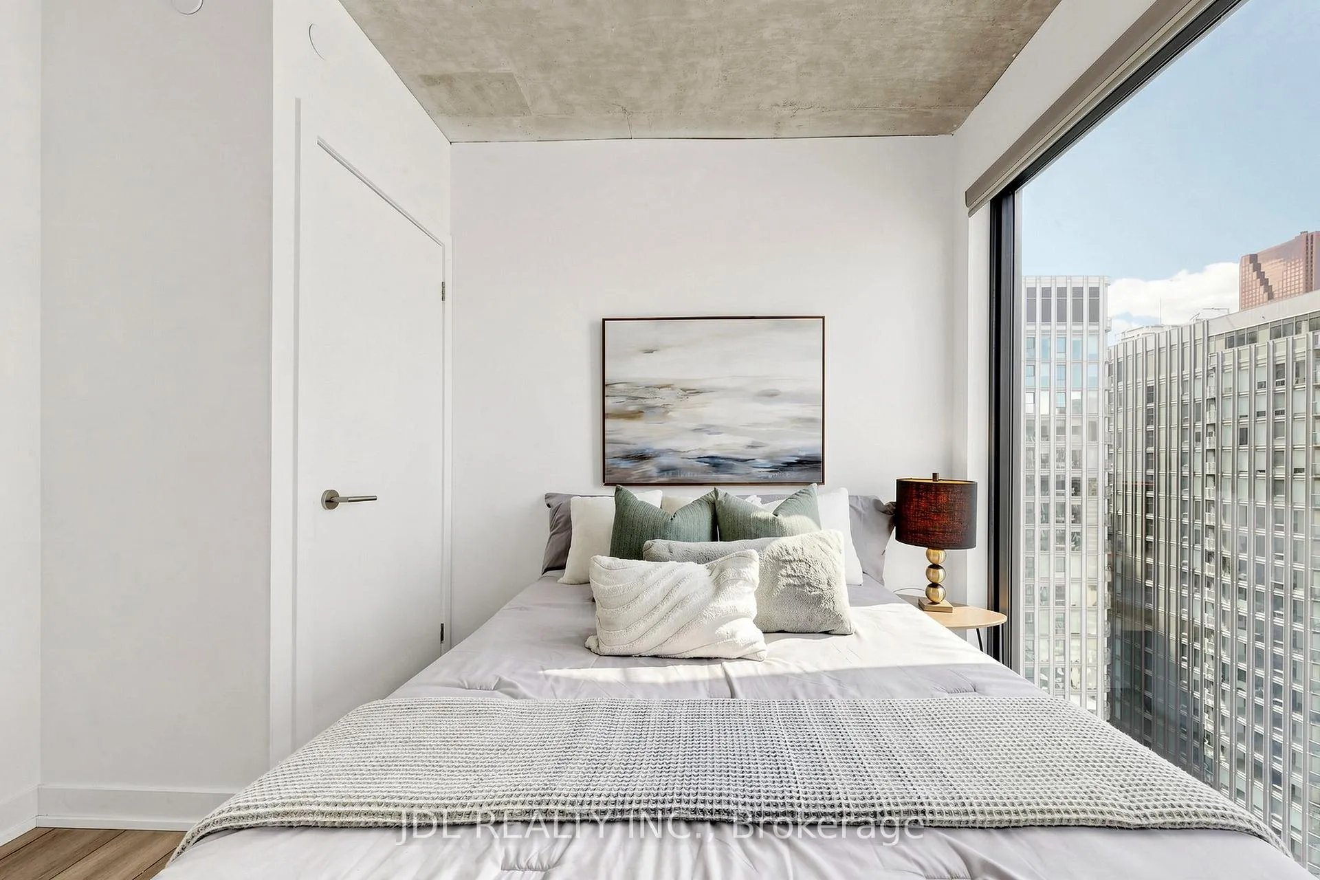 Photo 15 of Unit 2502, 47 Mutual Street, Toronto, Church-Yonge Corridor — HOMEH