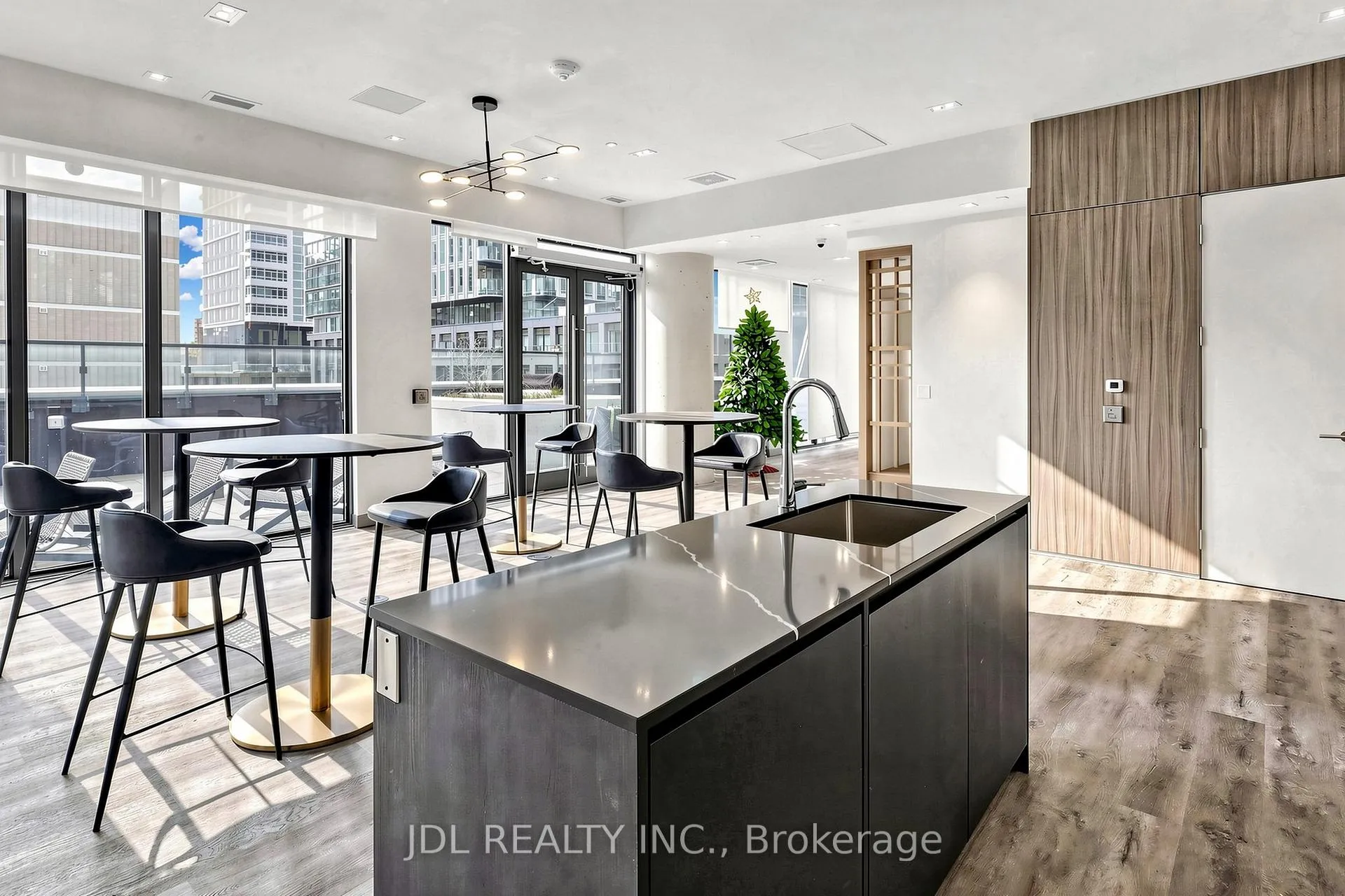 Photo 31 of Unit 2502, 47 Mutual Street, Toronto, Church-Yonge Corridor — HOMEH