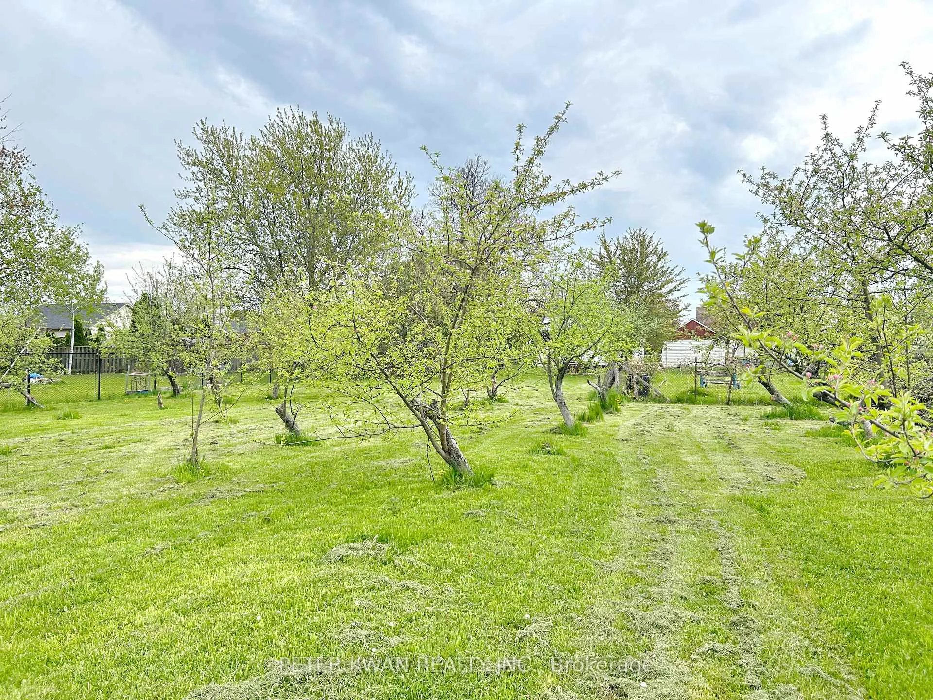 Photo 28 of 4977 John Street, Lincoln, Beamsville — HOMEH
