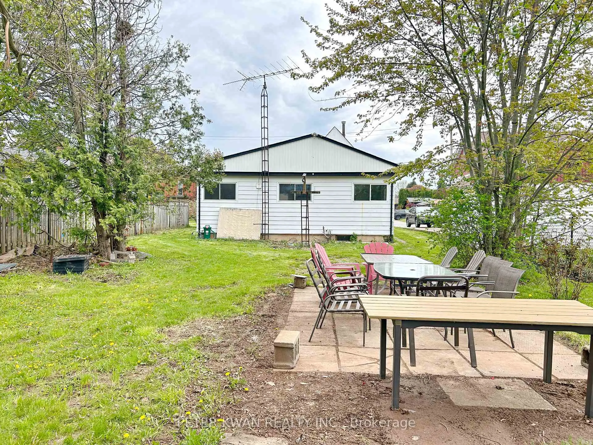 Photo 34 of 4977 John Street, Lincoln, Beamsville — HOMEH