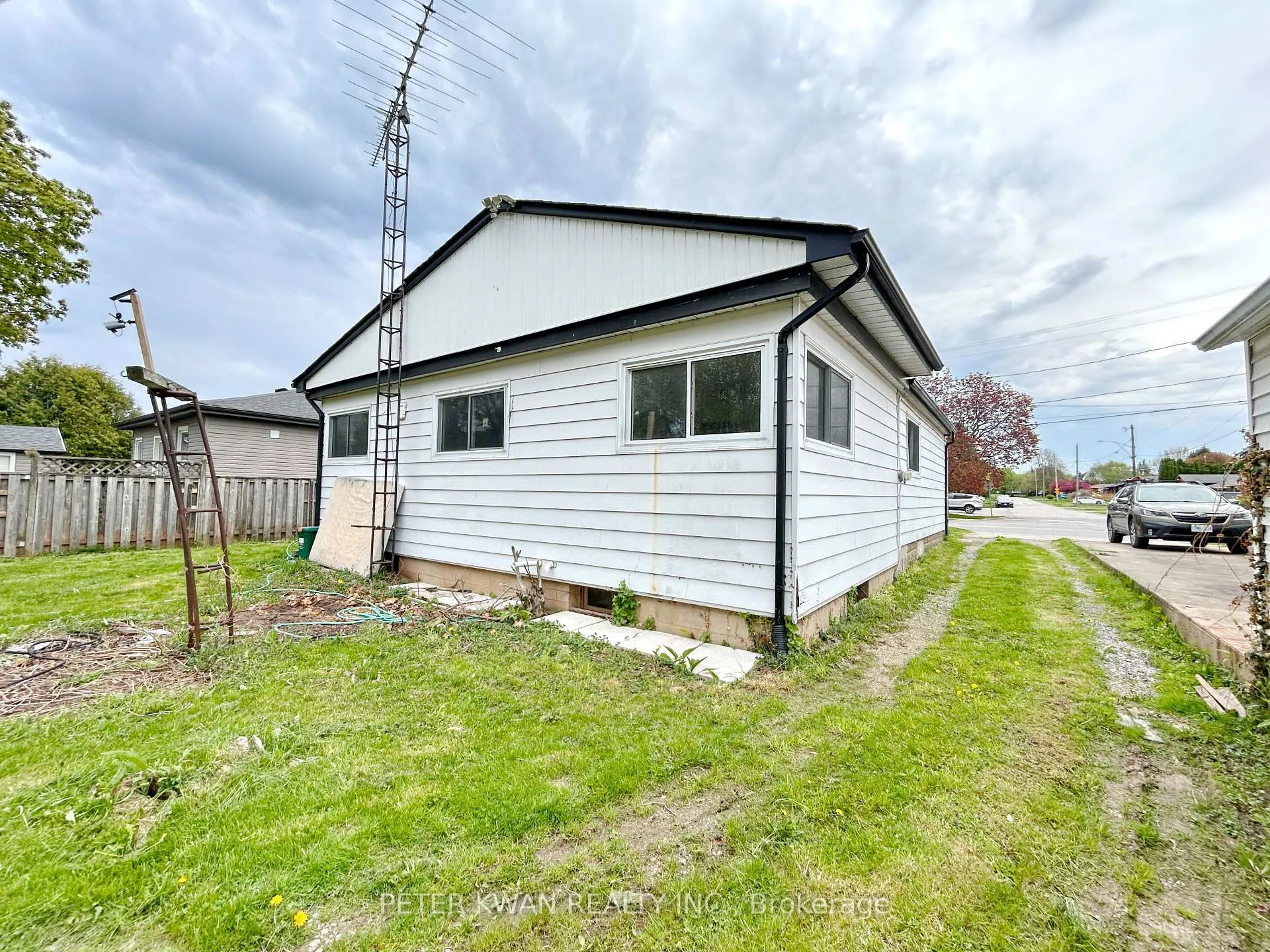 Photo 37 of 4977 John Street, Lincoln, Beamsville — HOMEH