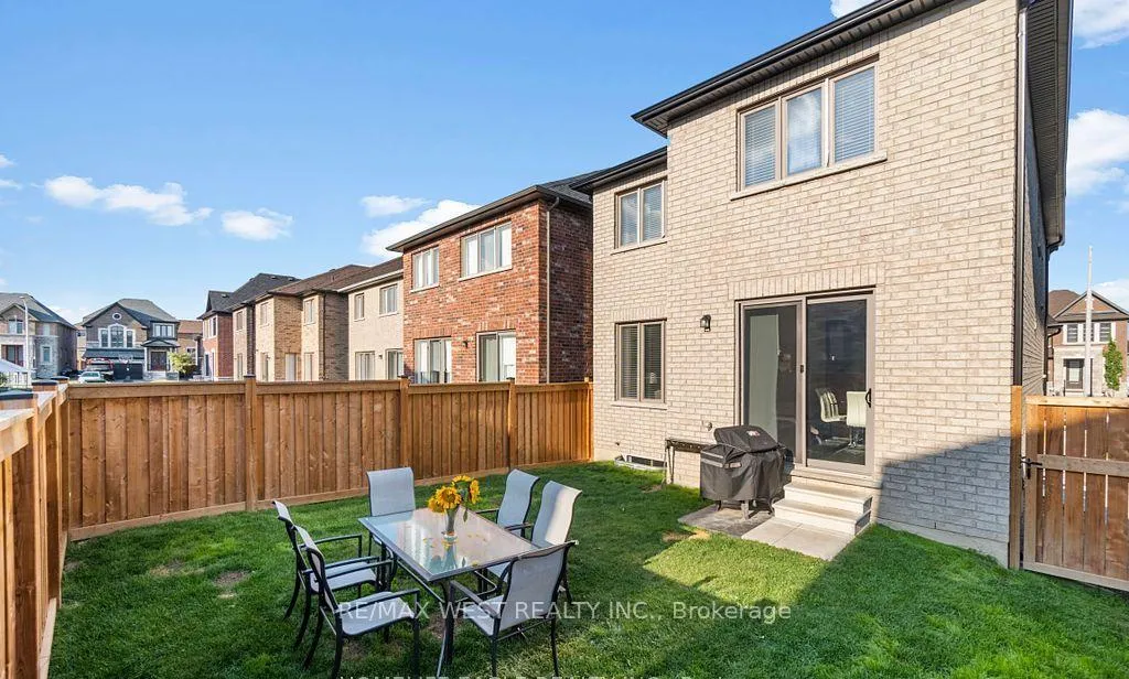 Photo 24 of 2132 Wilson Street, Innisfil, Alcona — HOMEH