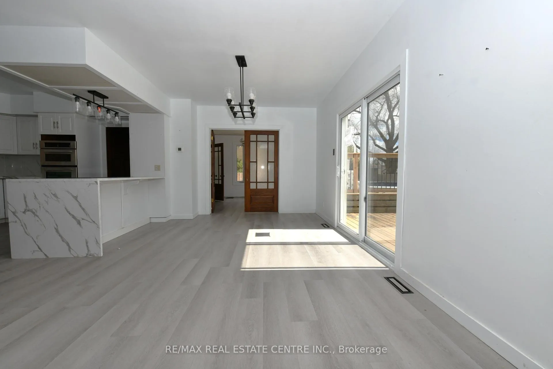 Photo 4 of 540 Wellington Avenue S, North Perth, Listowel — HOMEH