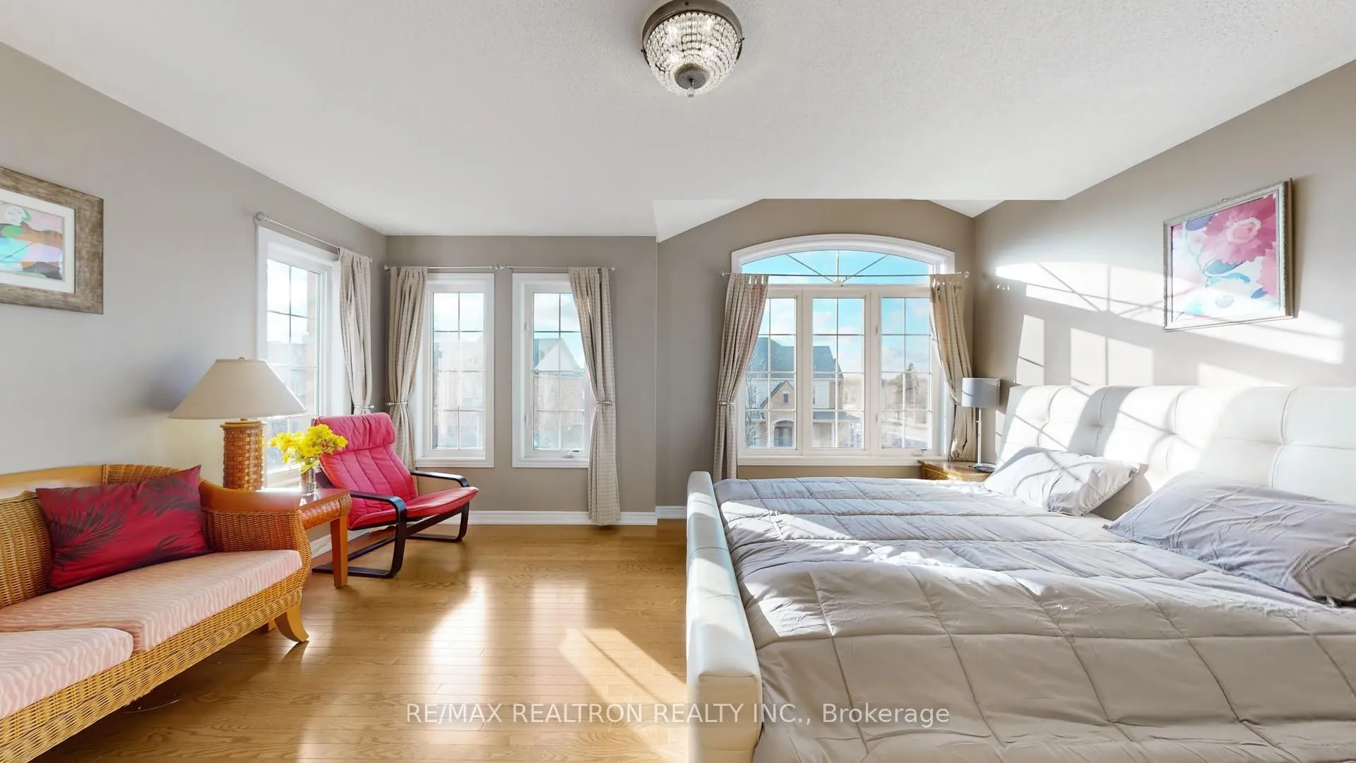 Photo 16 of 275 Peak Point Boulevard, Vaughan, Rural Vaughan — HOMEH