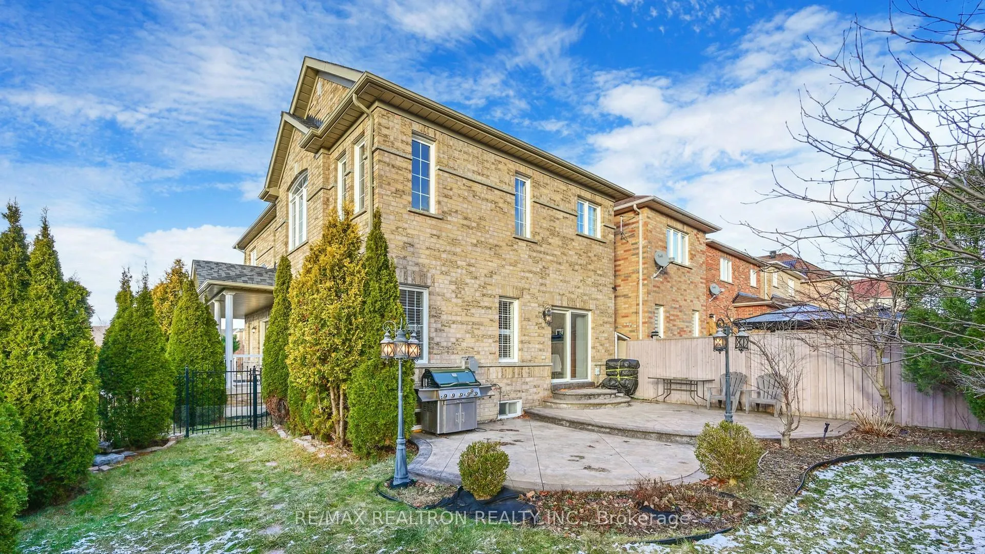 Photo 35 of 275 Peak Point Boulevard, Vaughan, Rural Vaughan — HOMEH