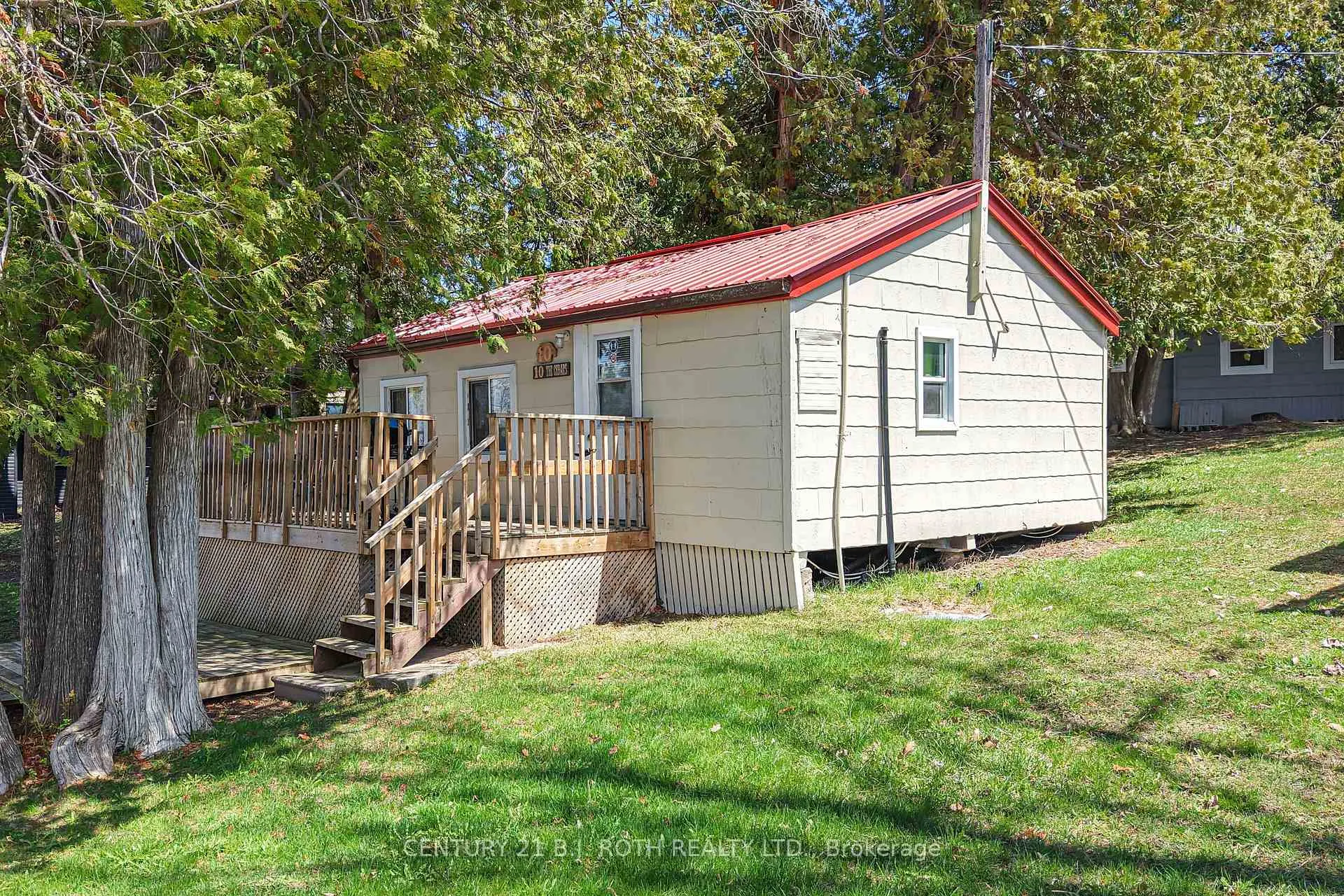 Front of Unit #10, 230-232 Lake Dalrymple Road