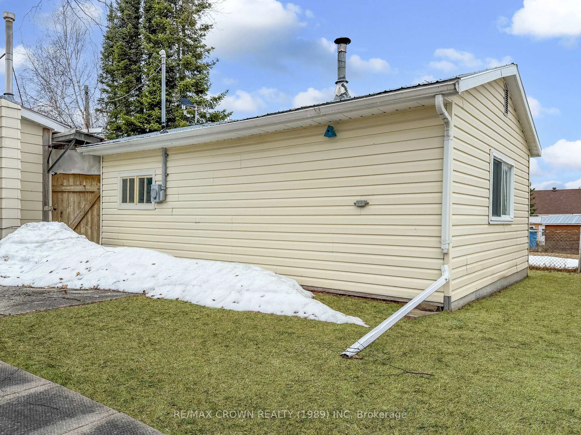 Photo 40 of 180 Trailer Park Road, Smooth Rock Falls, SRF — HOMEH