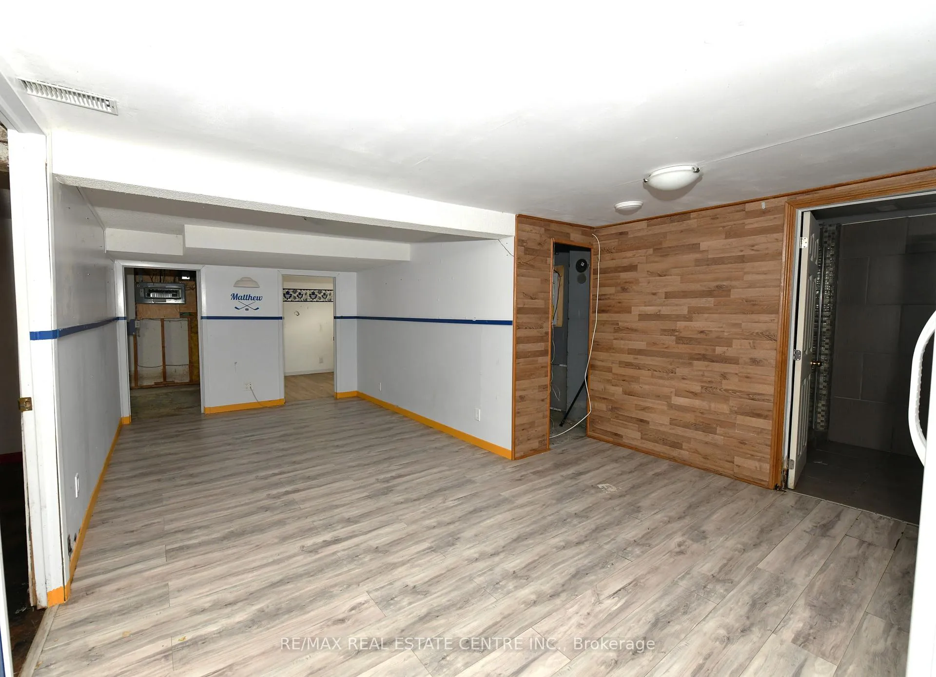 Photo 5 of 274 Wellington Street, St. Thomas — HOMEH