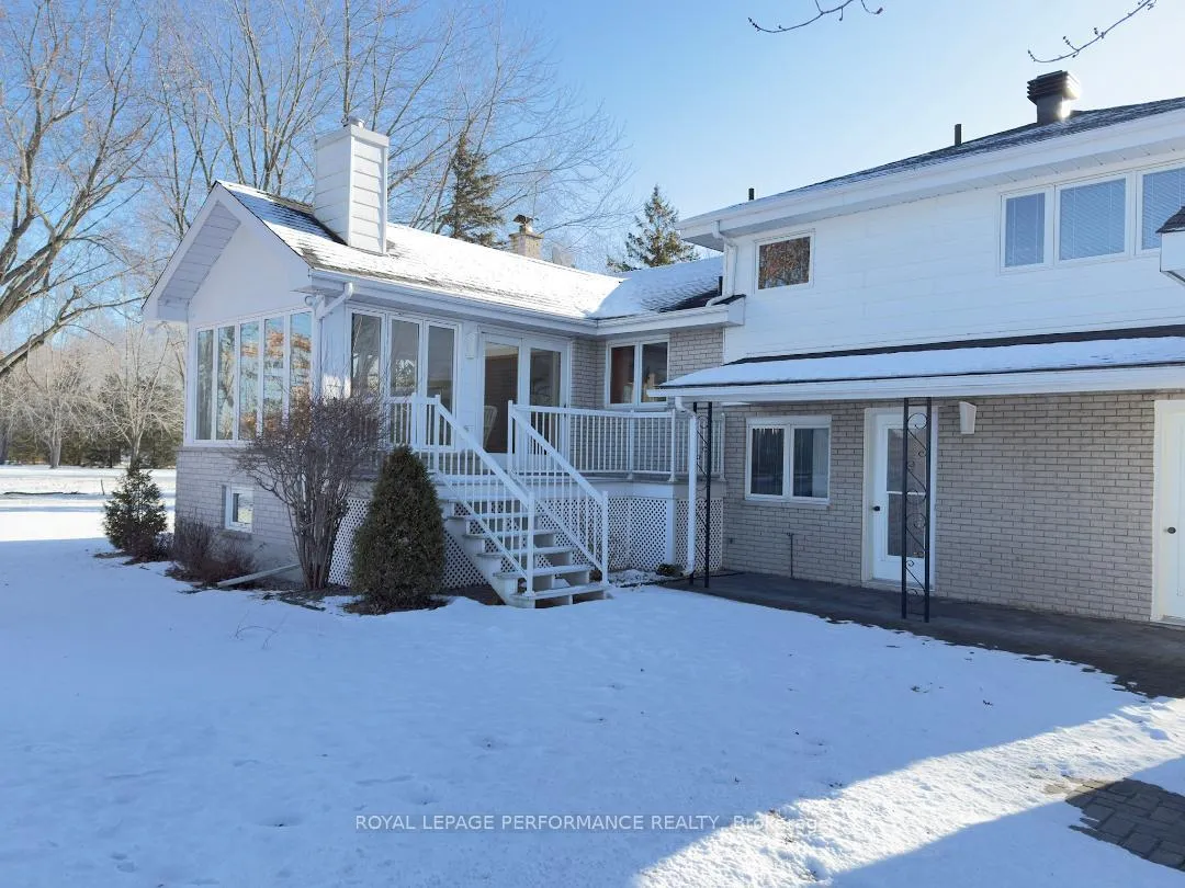 Photo 2 of 1192 Bay Road, Champlain, L'Orignal — HOMEH