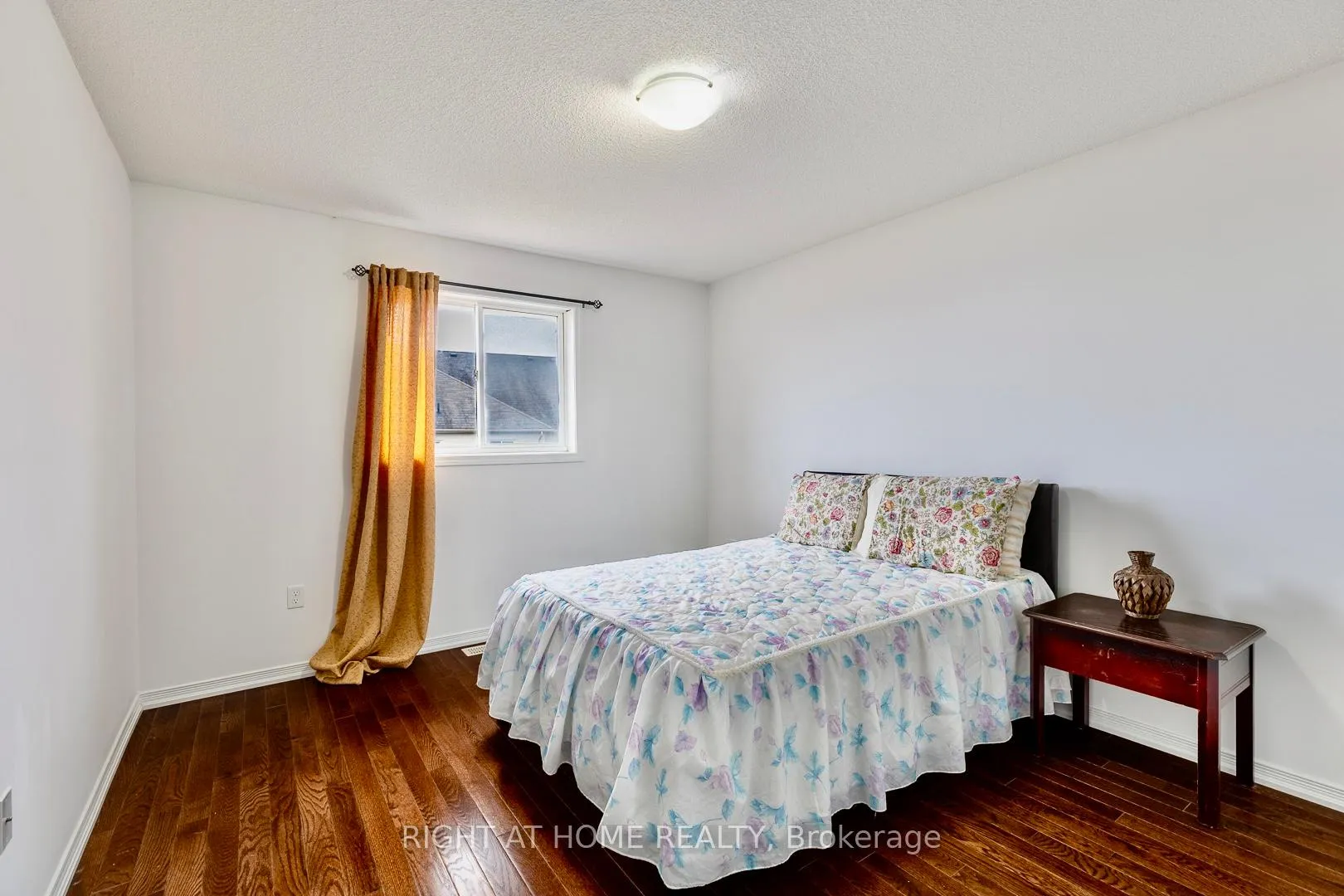 Photo 20 of 2110 galloway Street, Innisfil, Alcona — HOMEH