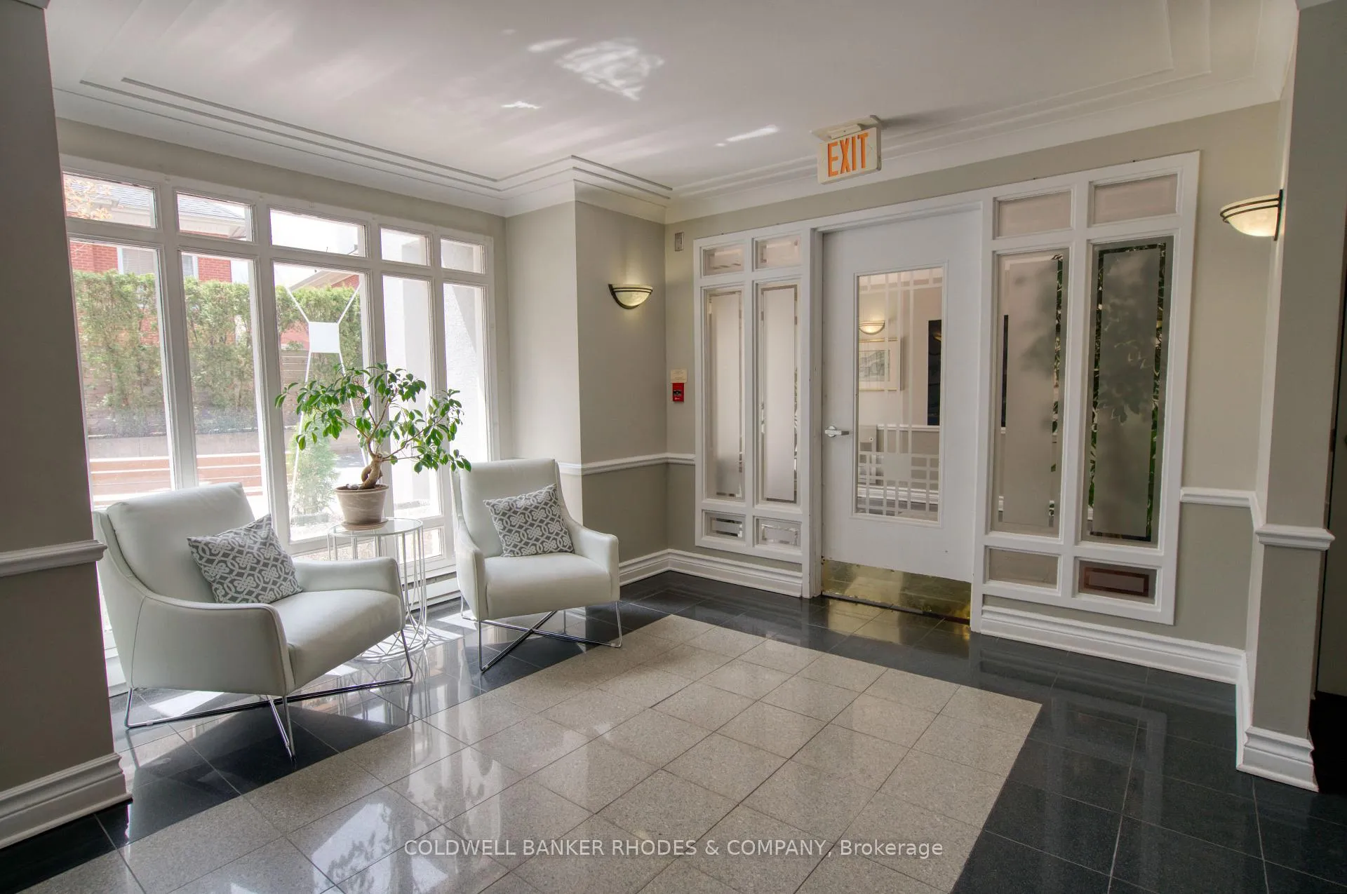 Photo 3 of Unit 302, 31 Durham Private, Ottawa, Lindenlea — HOMEH