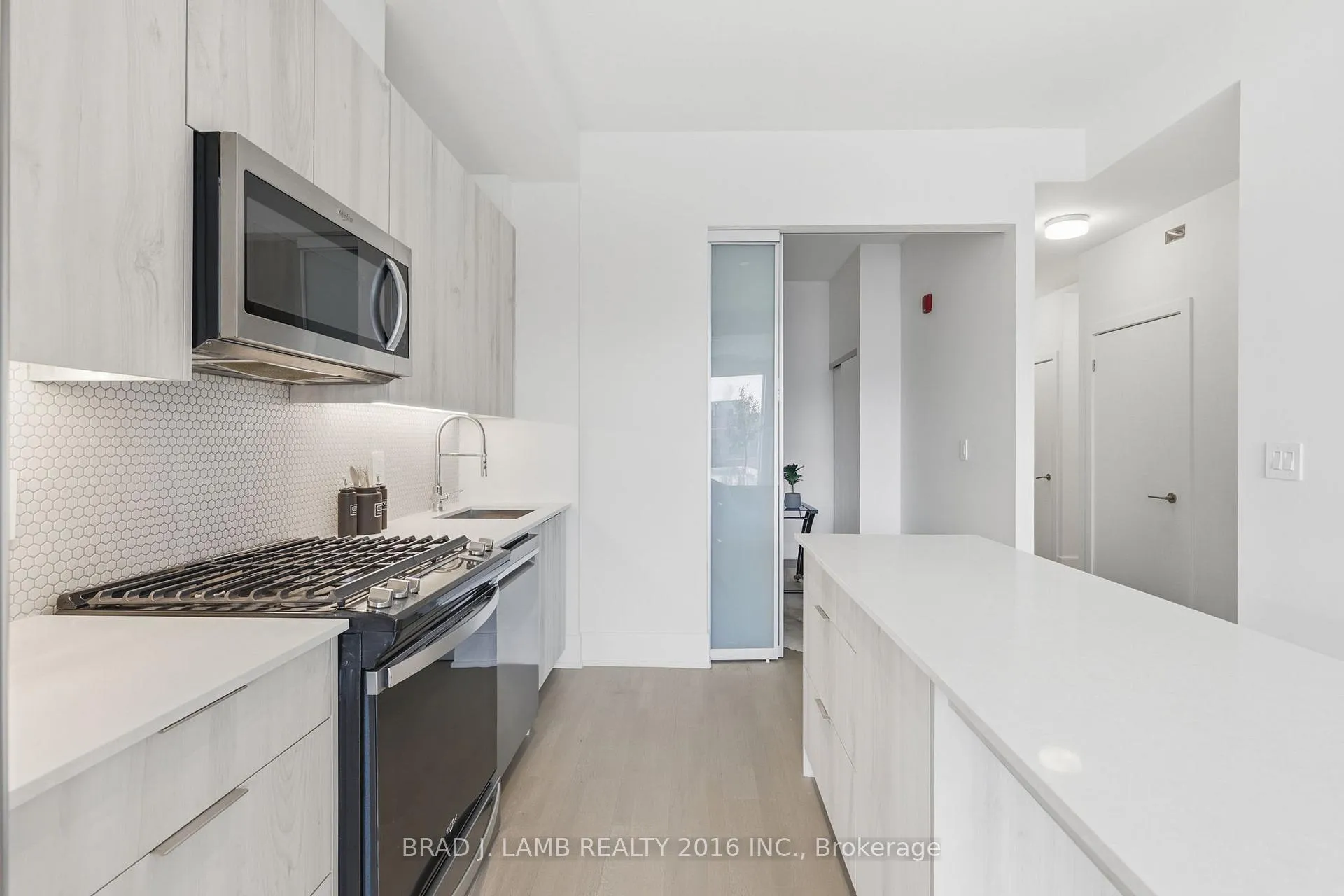 Photo 9 of Unit 413, 495 Logan Avenue, Toronto, North Riverdale — HOMEH