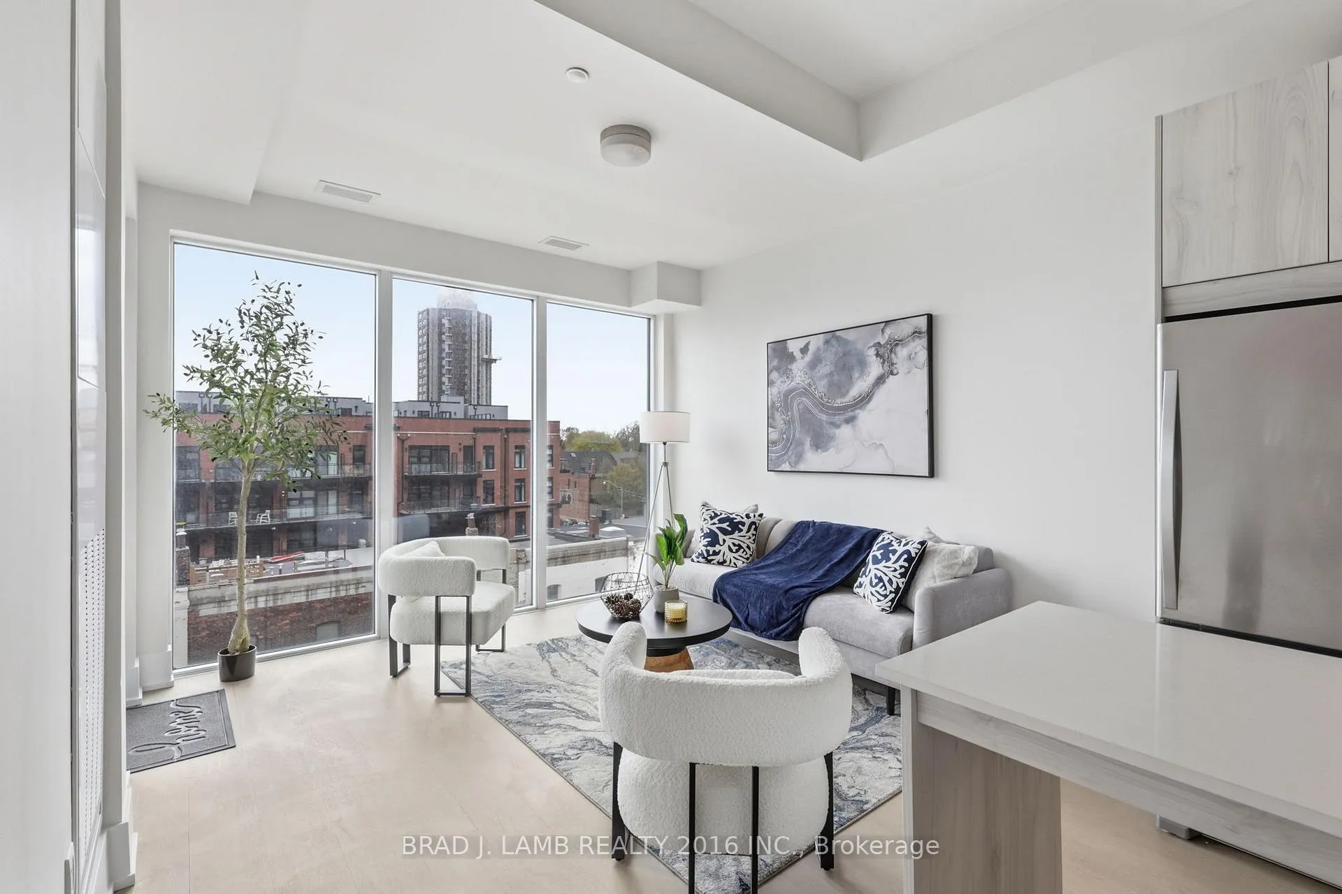 Photo 10 of Unit 413, 495 Logan Avenue, Toronto, North Riverdale — HOMEH