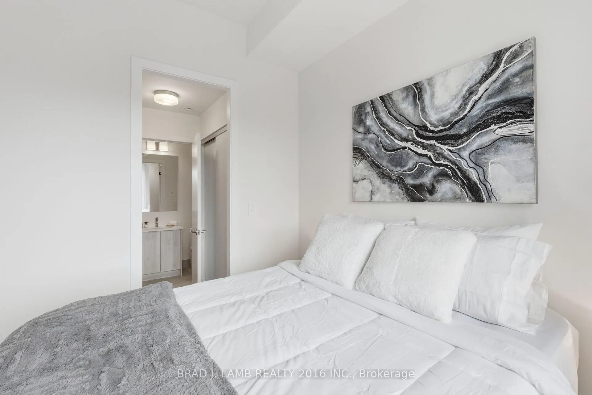 Photo 15 of Unit 413, 495 Logan Avenue, Toronto, North Riverdale — HOMEH