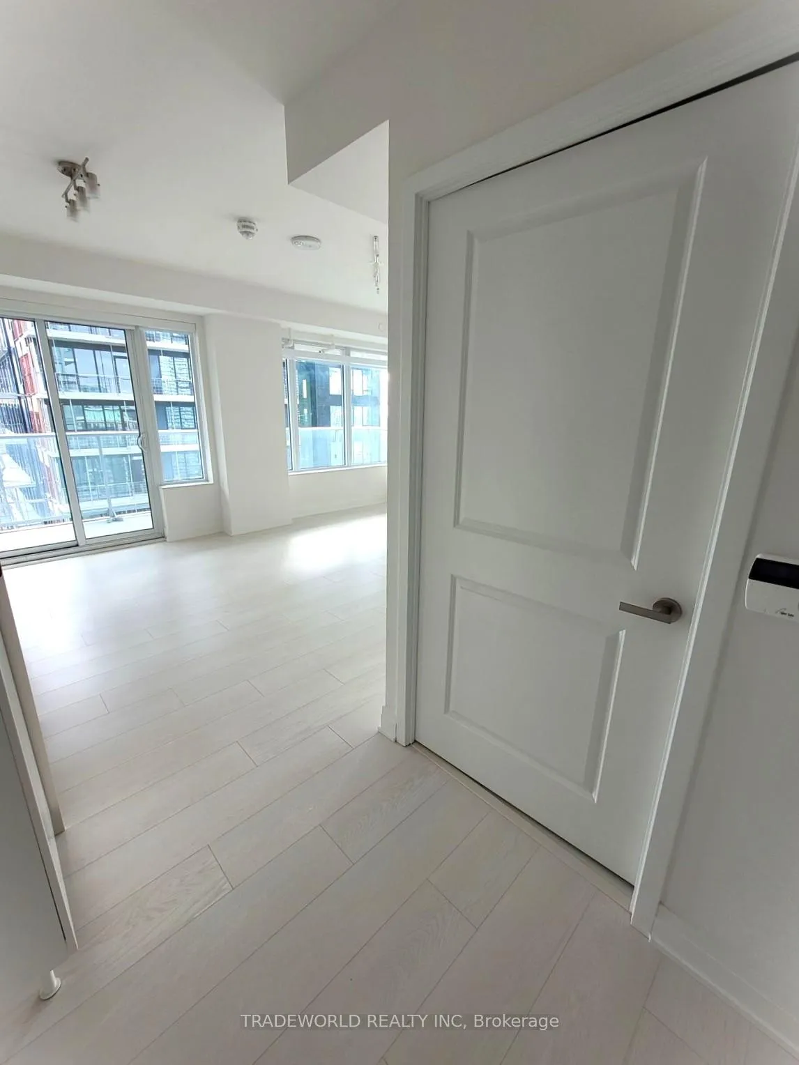 Photo 18 of Unit 3604, 195 Redpath Avenue, Toronto, Mount Pleasant West — HOMEH