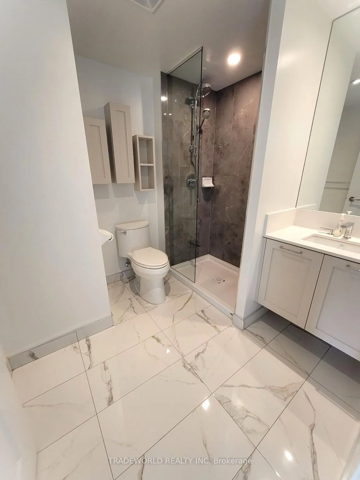 Photo 19 of Unit 3604, 195 Redpath Avenue, Toronto, Mount Pleasant West — HOMEH