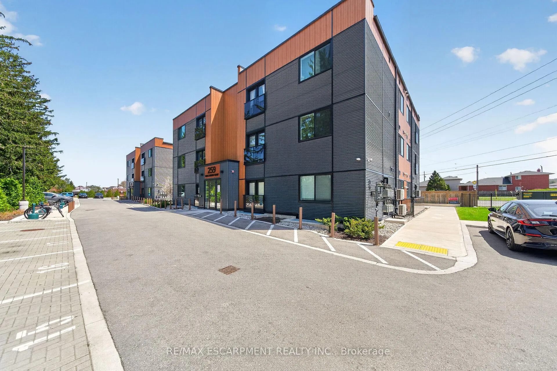 Photo 3 of Unit 0B, 259 King Street E, Hamilton, Beasley — HOMEH
