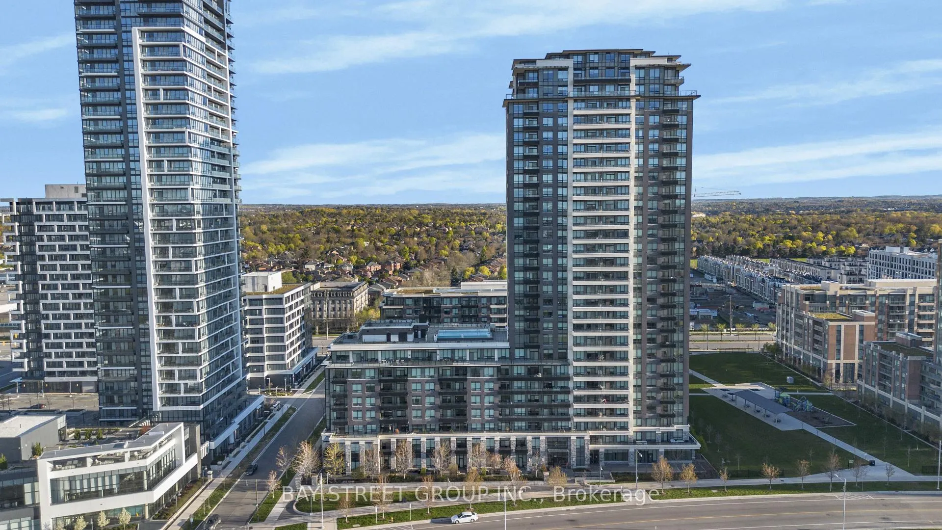 Photo 2 of Unit 2302, 15 Water Walk Drive, Markham, Unionville — HOMEH