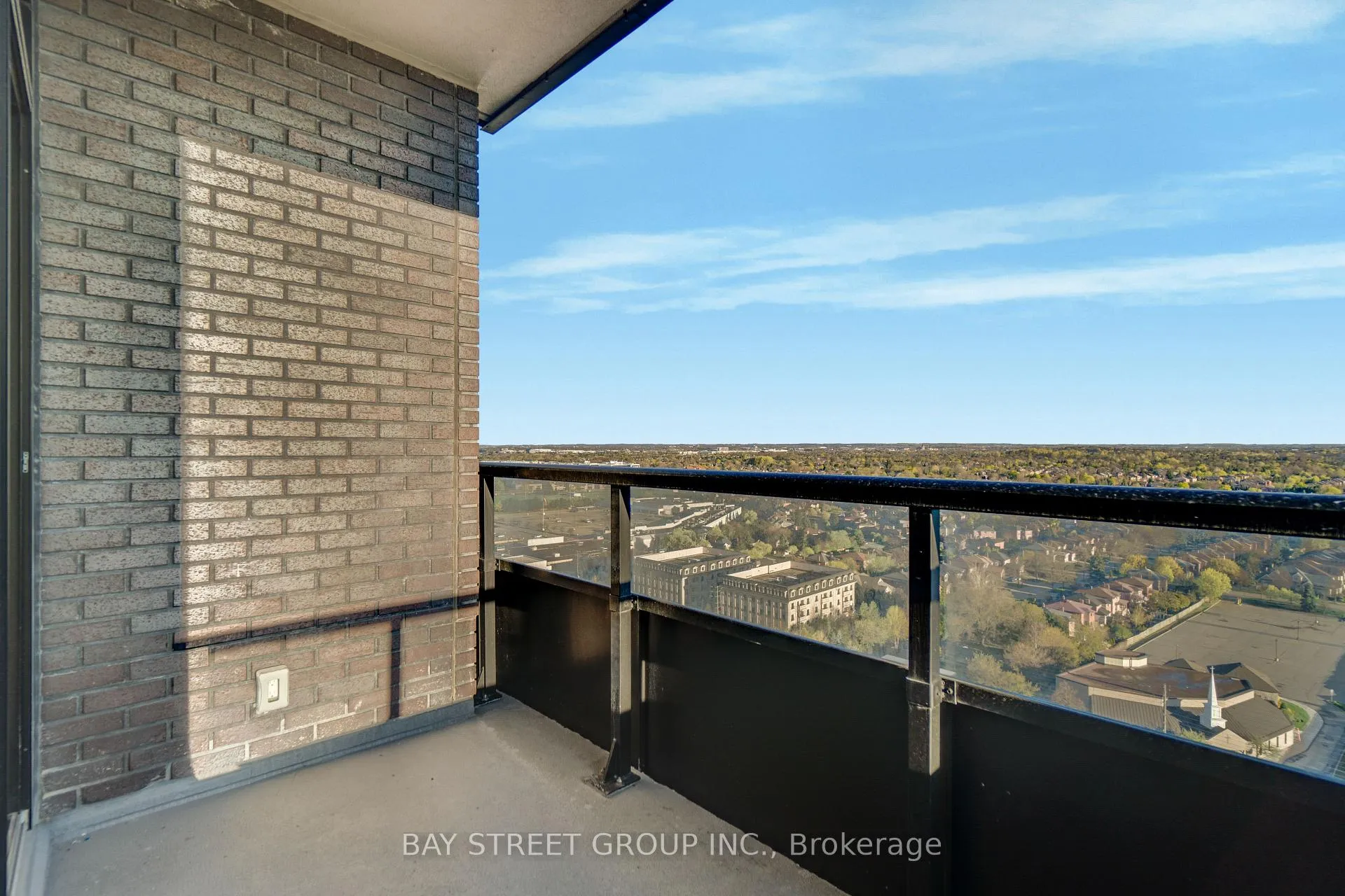 Photo 33 of Unit 2302, 15 Water Walk Drive, Markham, Unionville — HOMEH
