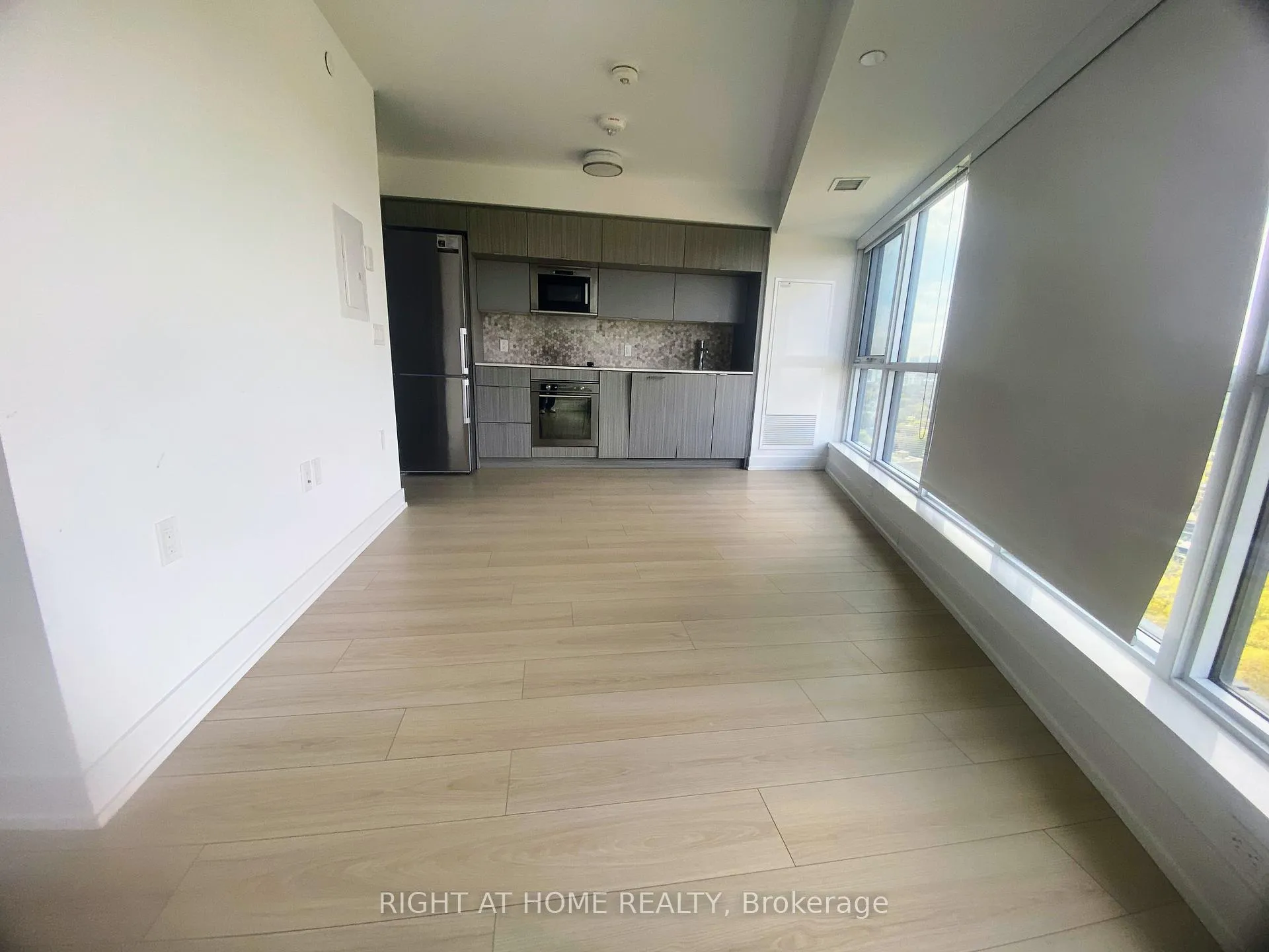 Photo 14 of Unit 2416, 585 Bloor Street E, Toronto, North St. James Town — HOMEH
