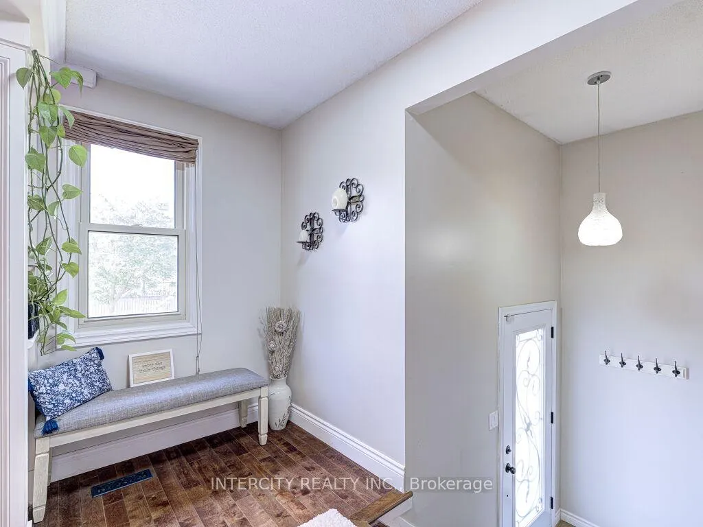 Photo 4 of 841 Coulson Avenue, Milton, Timberlea — HOMEH