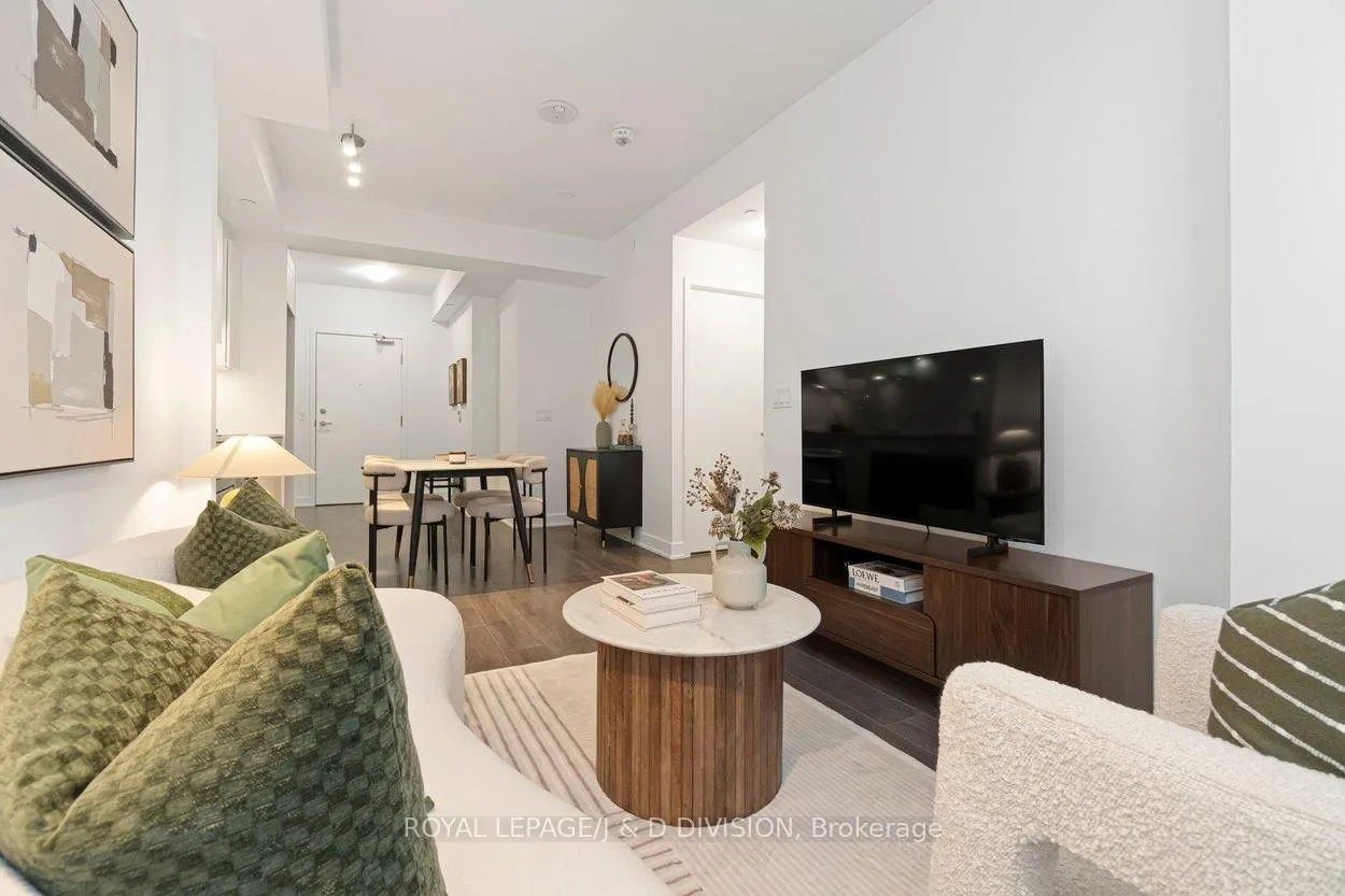 Photo 17 of Unit 1807, 99 Broadway Avenue, Toronto, Mount Pleasant West — HOMEH