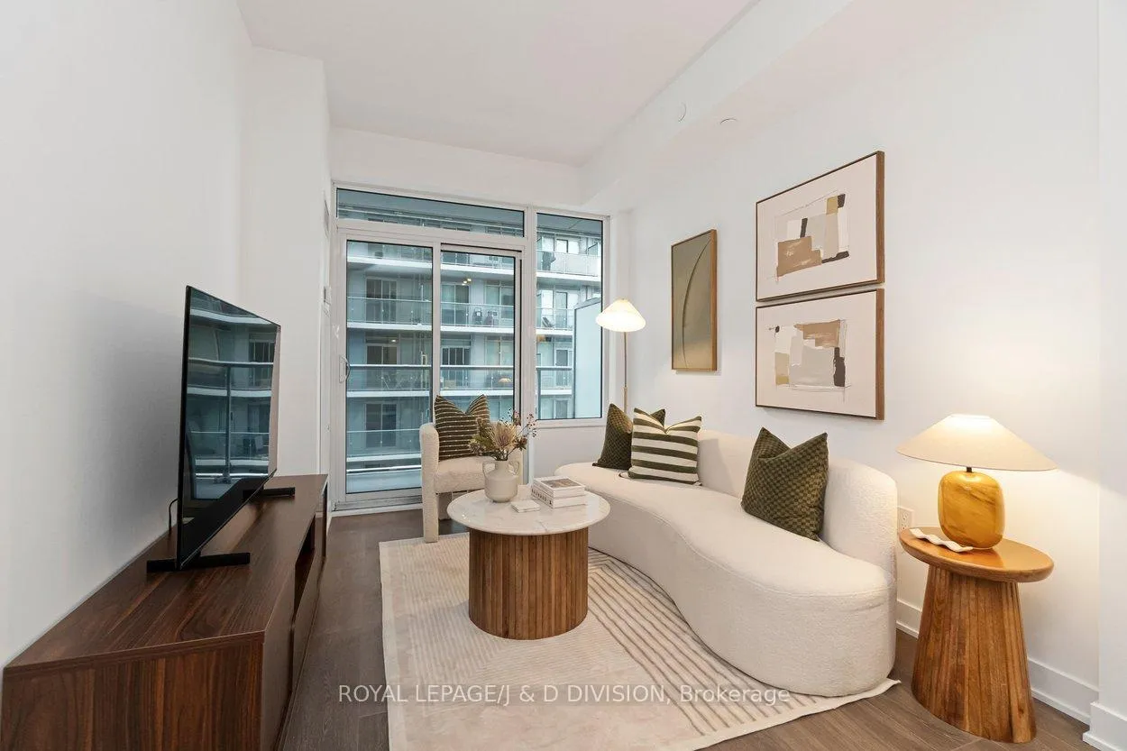Photo 19 of Unit 1807, 99 Broadway Avenue, Toronto, Mount Pleasant West — HOMEH
