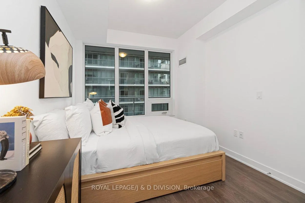 Photo 24 of Unit 1807, 99 Broadway Avenue, Toronto, Mount Pleasant West — HOMEH